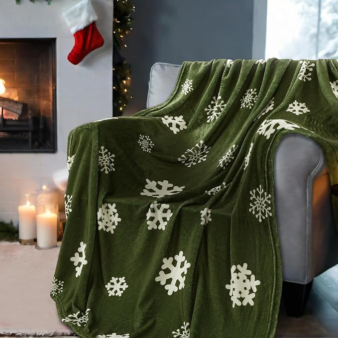 Christmas Snowflake Throw Blanket Olive Green Flannel Couch Blanket 50"x60" Ultra Soft Cozy Retro... | Amazon (US)