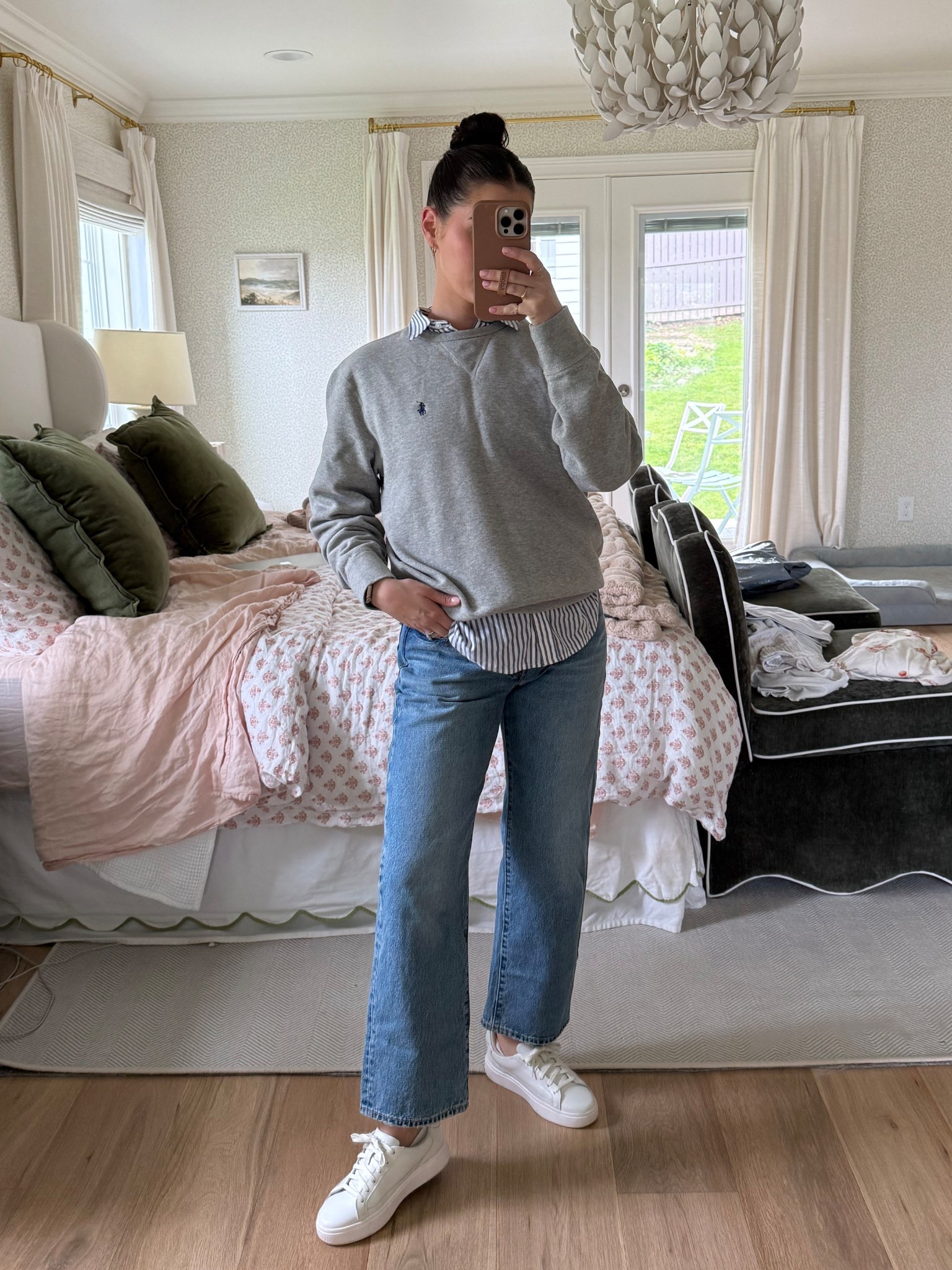 Casual weekend look / mom outfit / polo sweater 