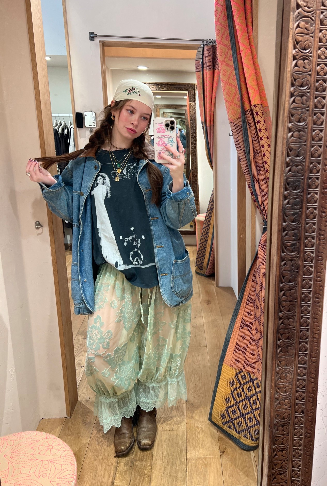 love me some fairy pants!! 🧚🏼‍♀️✨ #freepeople

#LTKSeasonal #LTKootd #LTKgrwm