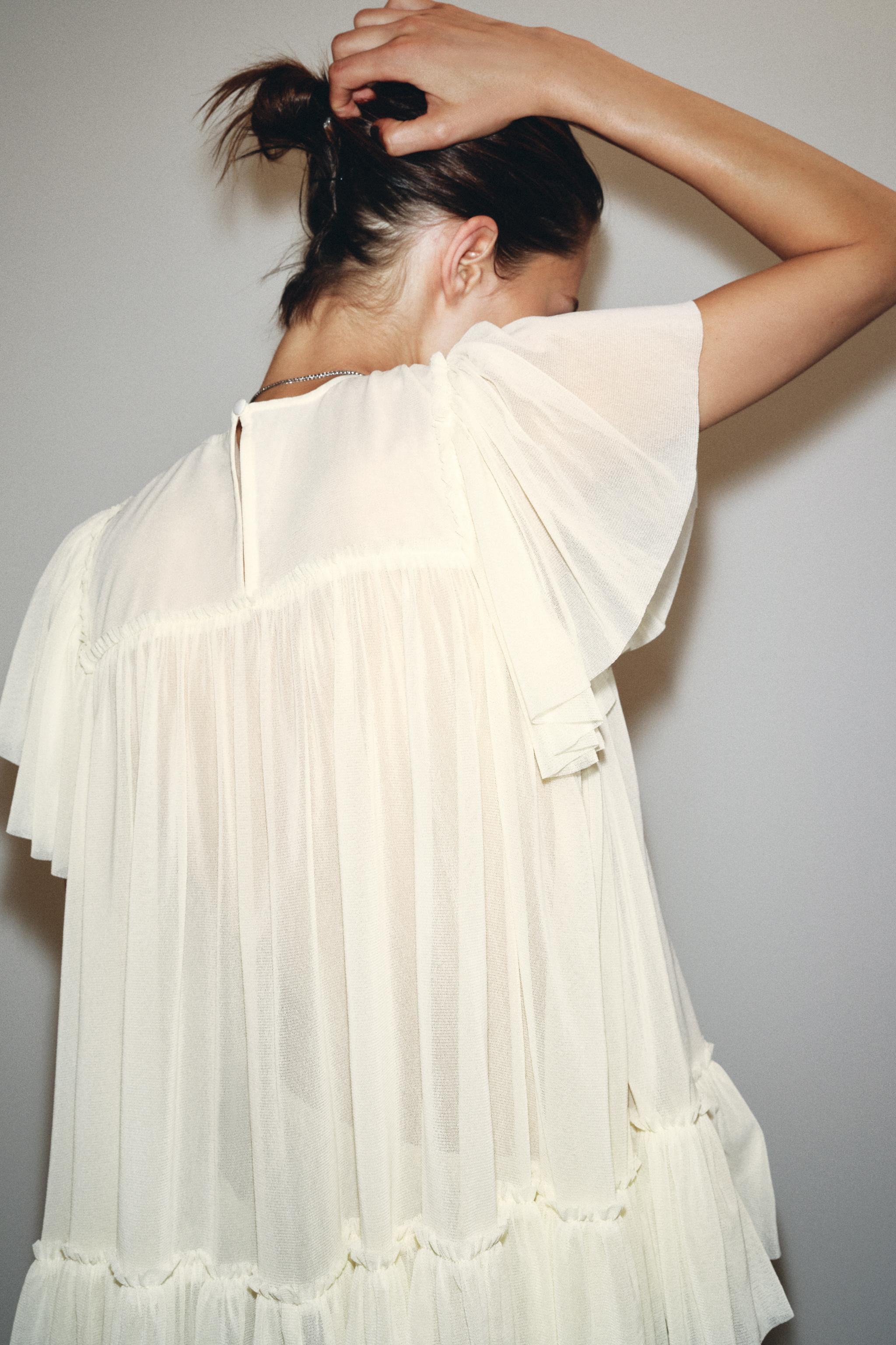 EMBROIDERED FLOWY TOP | Zara US