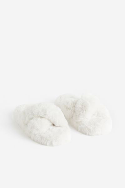 Slippers | H&M (UK, MY, IN, SG, PH, TW, HK)