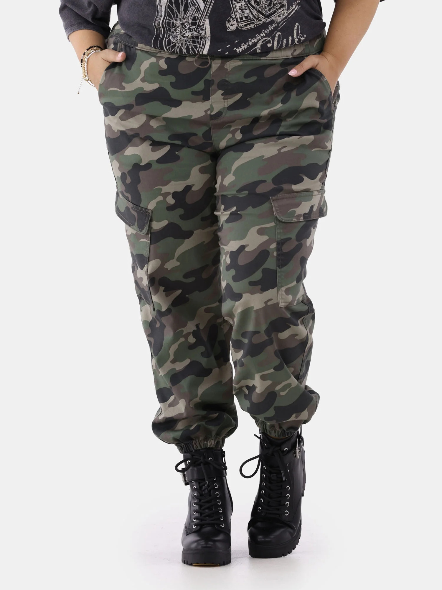 No Boundaries Utility Jogger Pants, 27.5" Inseam, Women's and Women's Plus | Walmart (US)