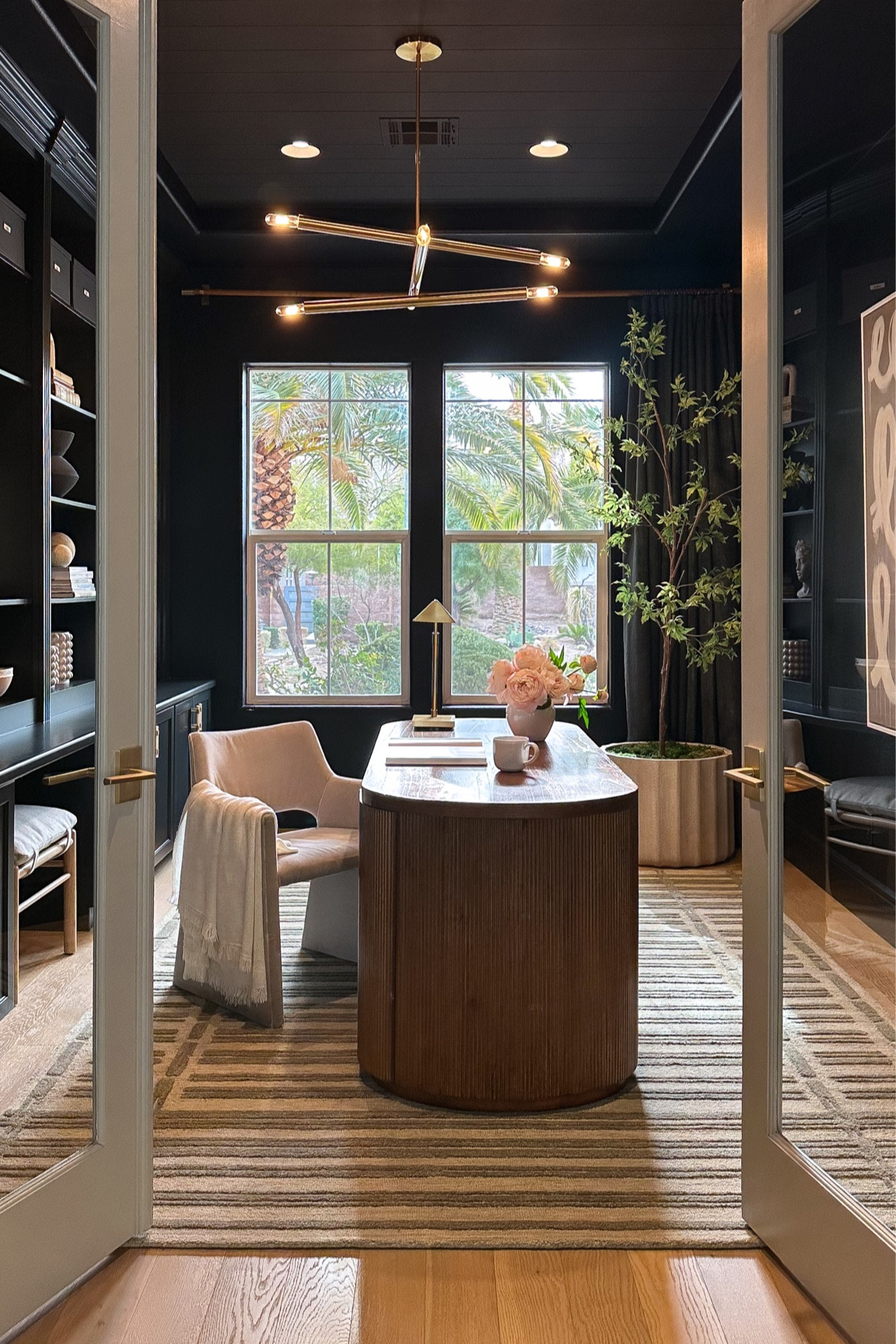 Green rug 

#LTKhome #LTKfamily #LTKstyletip