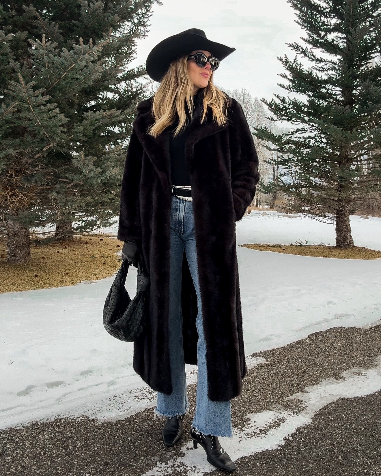 Fashion Jackson, winter outfit, faux fur coat, western outfit, winter jeans, boots 

#LTKOver40 #LTKootd