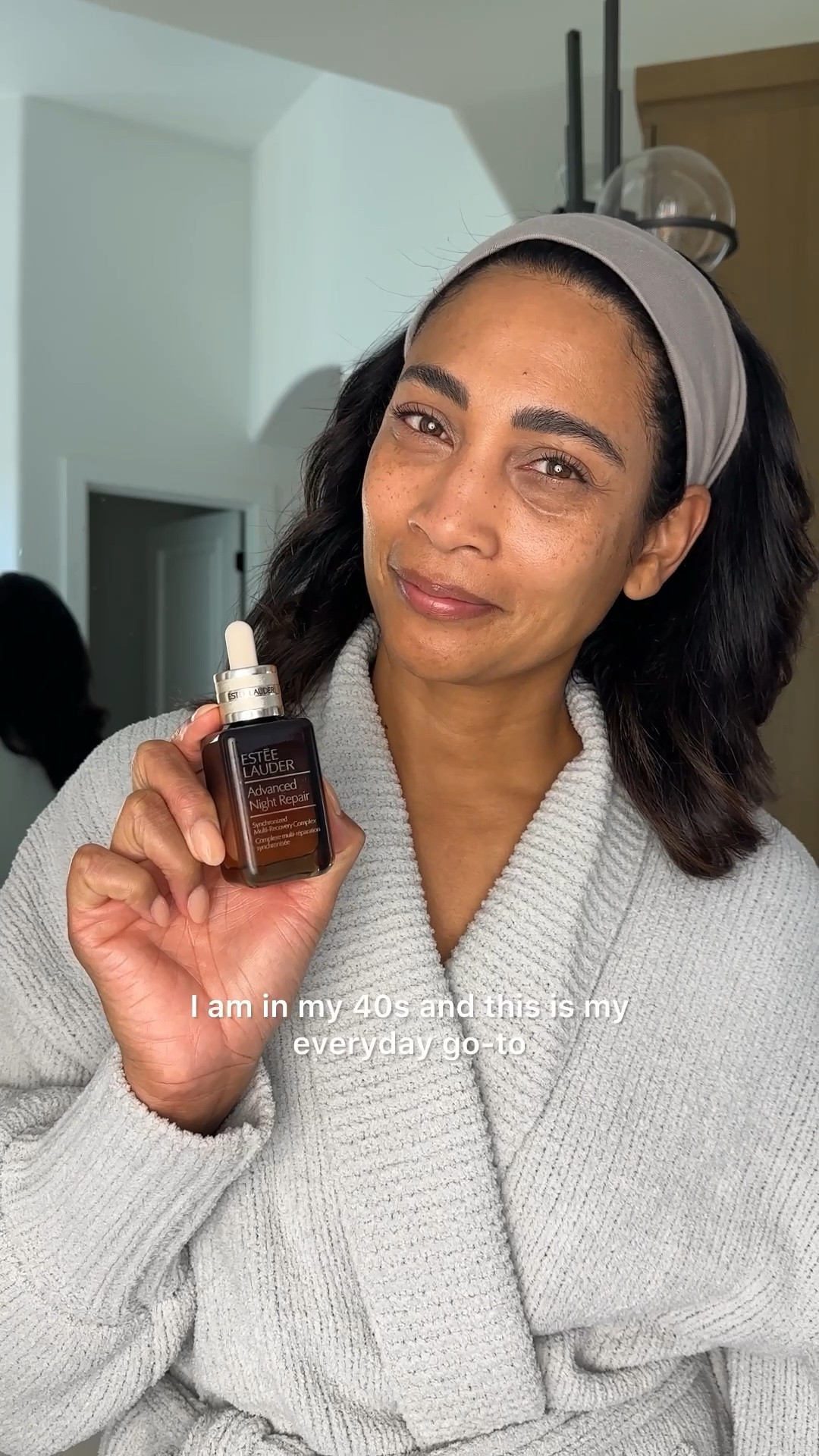 Serums are the secret sauce and this Advanced Night Repair Serum by @esteelauder has all the good stuff my skin craves and needs!! Packed with hyaluronic acid to lock in moisture and night peptides so you wake up with beautiful gorgeous skin and looking like you got a full night's rest everyday!!#EsteeLauderPartner #EsteeLauder #AdvancedNightRepair #SkinCare #SkinCareRoutine