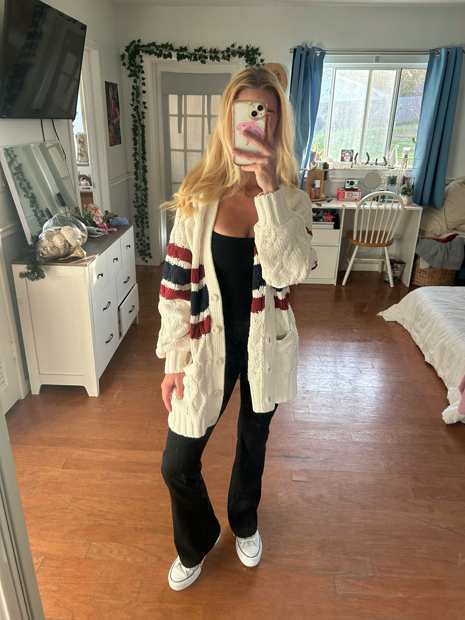 cozy fit for a chilly day in fl 🫶🏼❄️🧣✨ (cardigan sold out ☹️)

#LTKHoliday #LTKCyberWeek #LTKGiftGuide