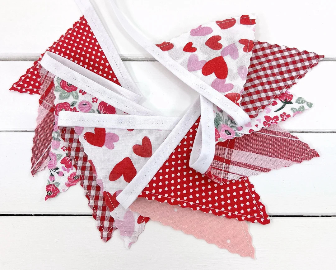 Valentine's Heart Garland Bunting Banner, Flowers Mini Bunting Flags - Blush Pink and Red Roses a... | Etsy (US)