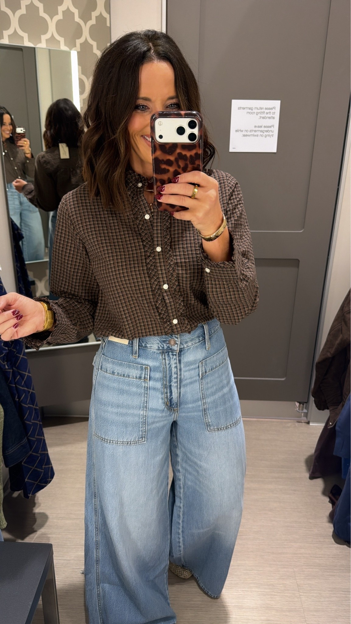 Everything about this Target outfit 🤎 the top + jeans are both SO good! The ruffle detailing on the top and those relaxed wide-leg jeans make the whole look!!

@Target 

xs/2

#TargetFinds #TargetFashion #TargetStyle #TargetOutfit #FallFashion #FallStyle #AffordableFashion #EverydayStyle #FashionFinds #LTKCreator #LTKFashion

#LTKootd