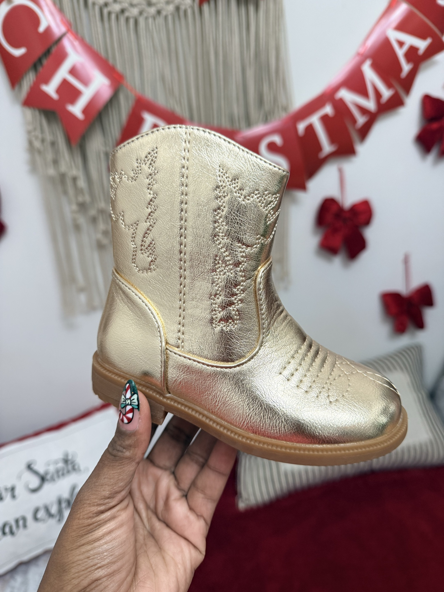 Winter boots for toddlers ❄️👢✨
Warm, comfy, and perfect for keeping little feet cozy during cold days, playtime, and outings.
I linked my favorite toddler winter boot picks on LTK so you can grab durable, cute options they’ll actually wear!

#winterboots #toddlerwinter #toddlerfashion #kidswinterwear #cozykids #winteressentials #LTKkids #LTKfinds #LTKsale #shoppingfavorites #onlineshopping #parentapproved #ShoppingWithPriiincesss #Atlantamom #AtlantaCreator #Atlantacontentcreators

#LTKGiftGuide #LTKKids #LTKHoliday