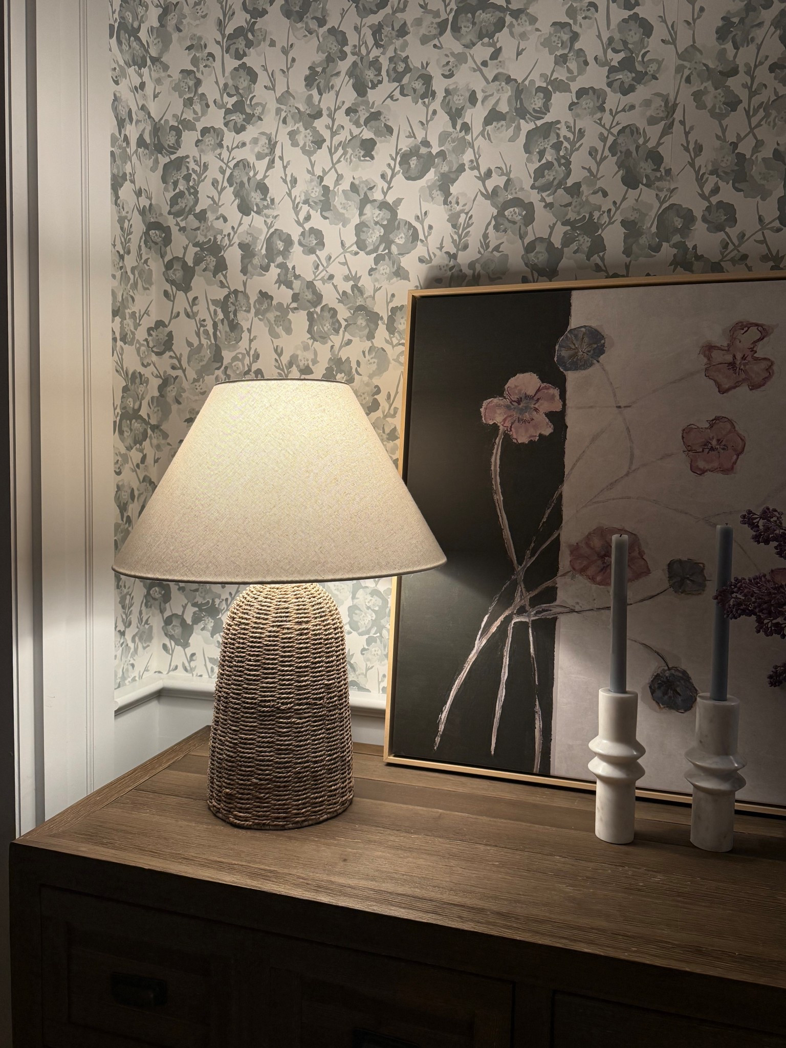 This grasscloth table lamp is a favorite and from Target! Under $100 🙌🏻

#LTKSeasonal #LTKHome #LTKFindsUnder100