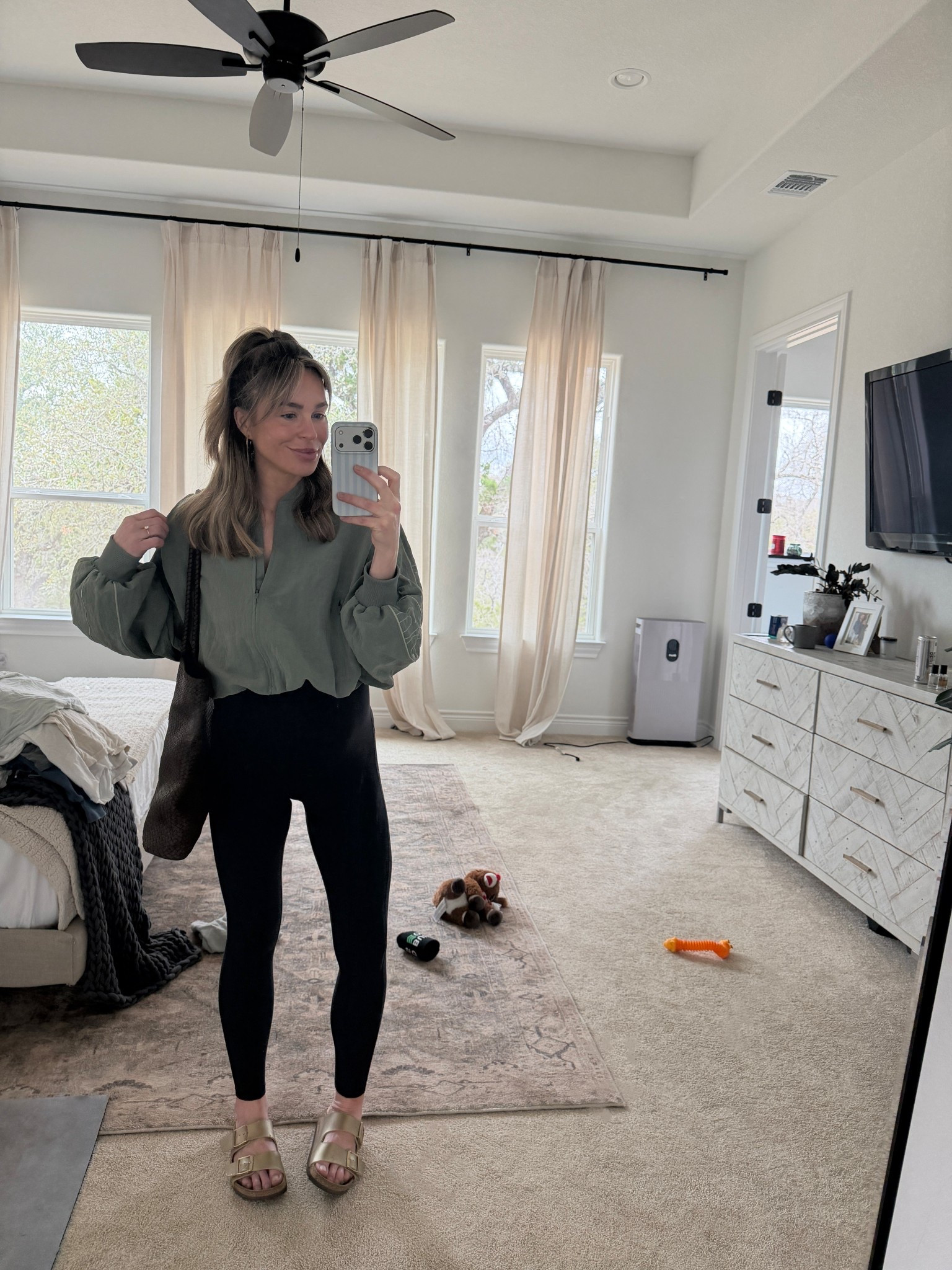 3rd trimester uniform #momuniform 

#LTKBump