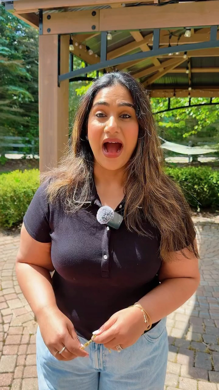 Can we talk about the Olympic-level skill required to wear a bracelet with one hand? 😂

This little gadget just saved me from the daily struggle. Now I can put on all my favorite bracelets without asking for help!

Would you try this? 

#FashionFinds #JewelryLover #LifeHack #BraceletHelper #AmazonFinds FashionHack