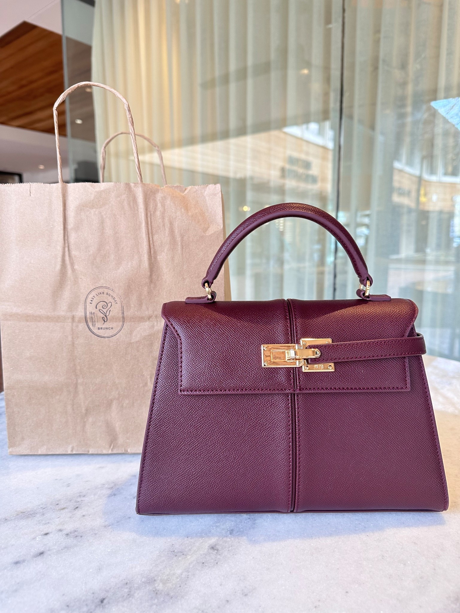 Love this purse

#ltkitbag #purse #springfashion

#LTKootd #LTKMidsize #LTKdayinmylife