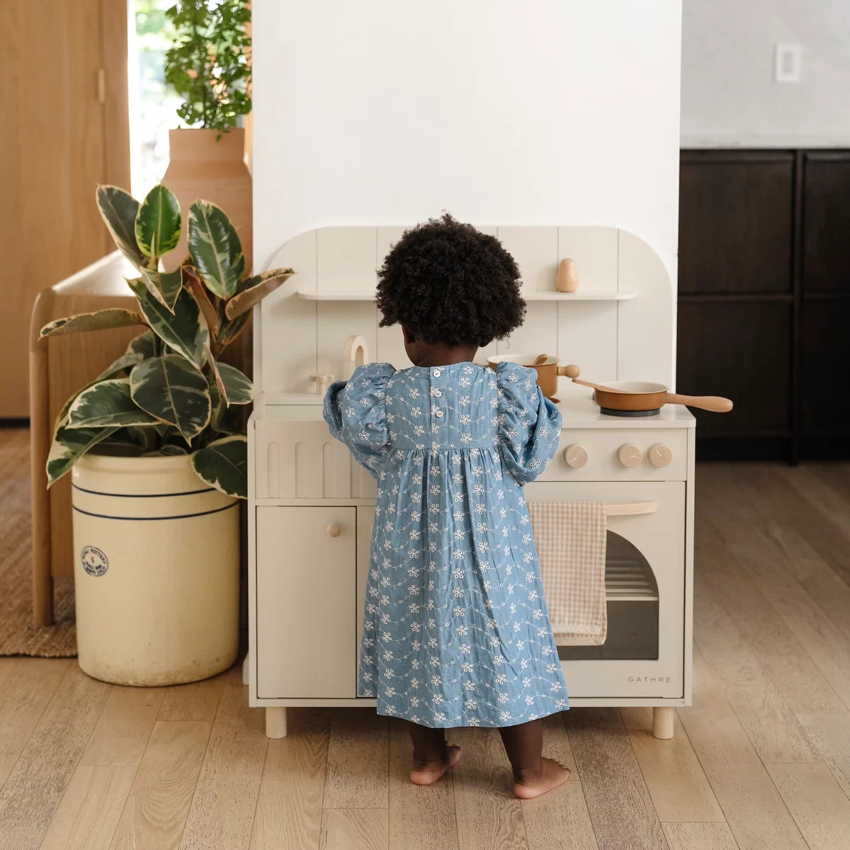 Wooden Play Kitchen | For Pretend Play | Gathre
