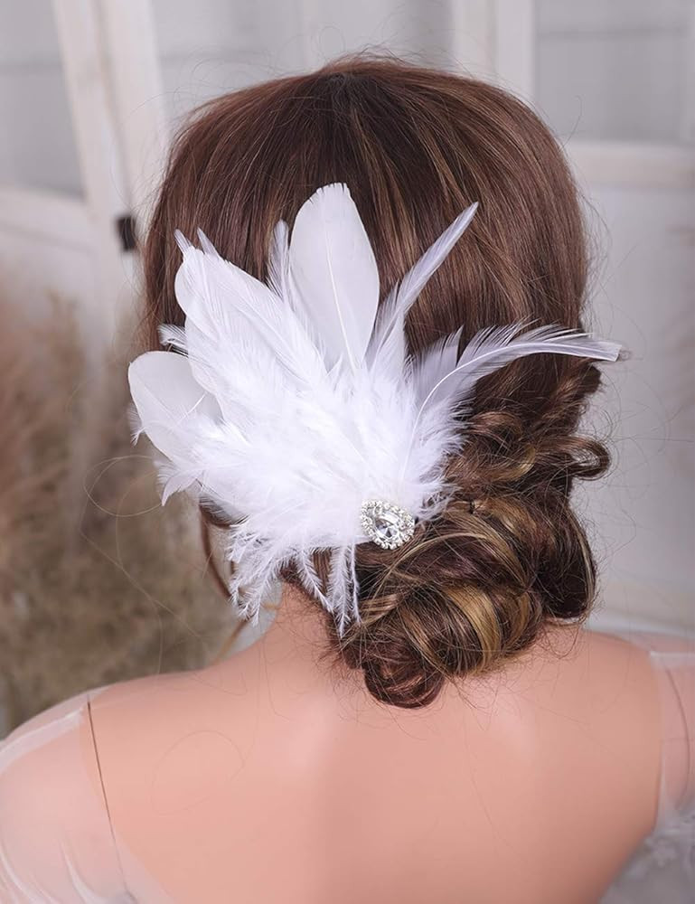 Aimimier 1920s Flapper White Feather Headpiece Crystal Feather Hair Clip Roaring 20s Feather Accesso | Amazon (US)