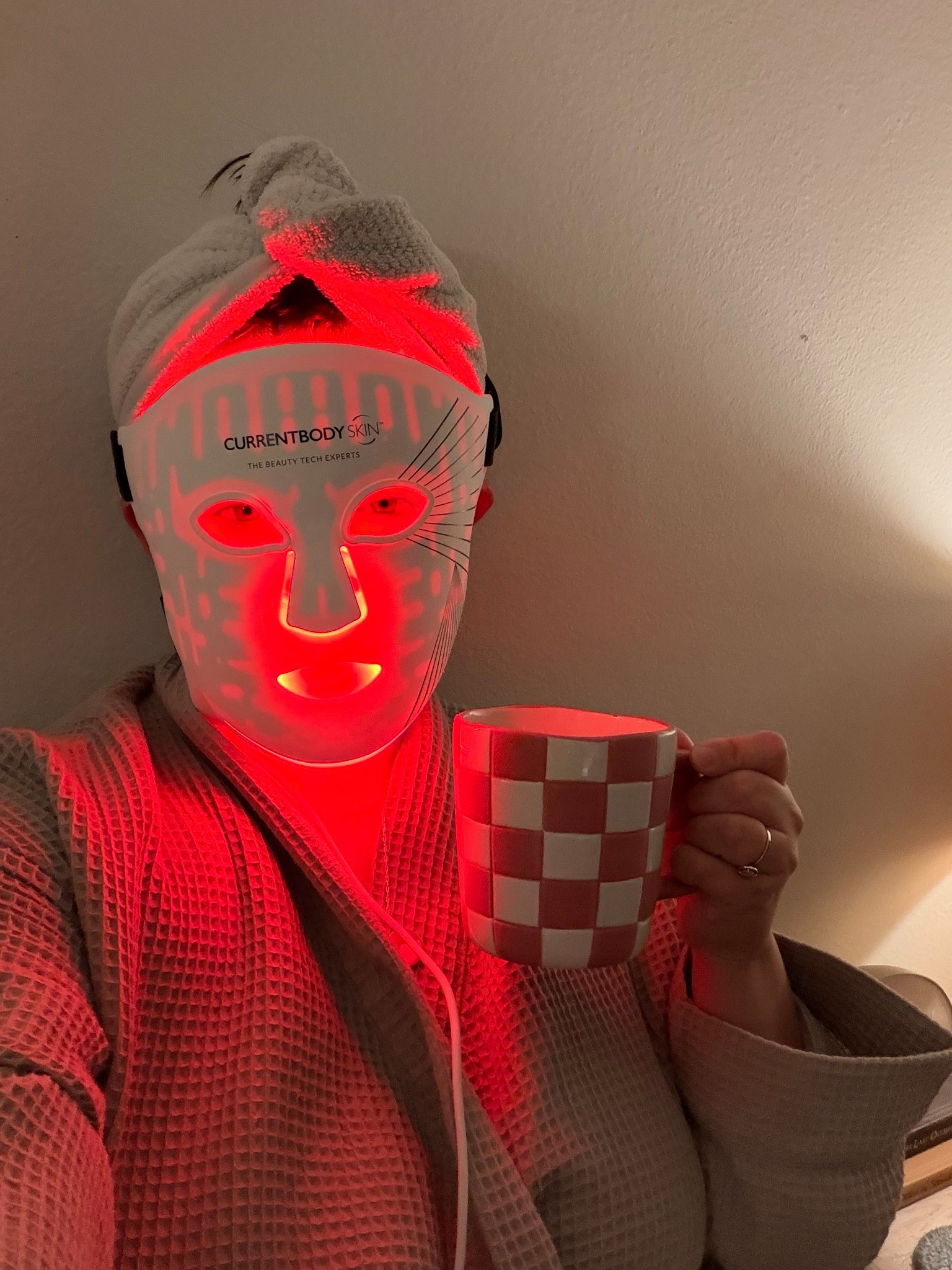 Trying to be more consistent with my current body red light therapy mask. Also I just found out you can use your HSA to buy one! 




#LTKBeauty #LTKmomlife #LTKselfcare