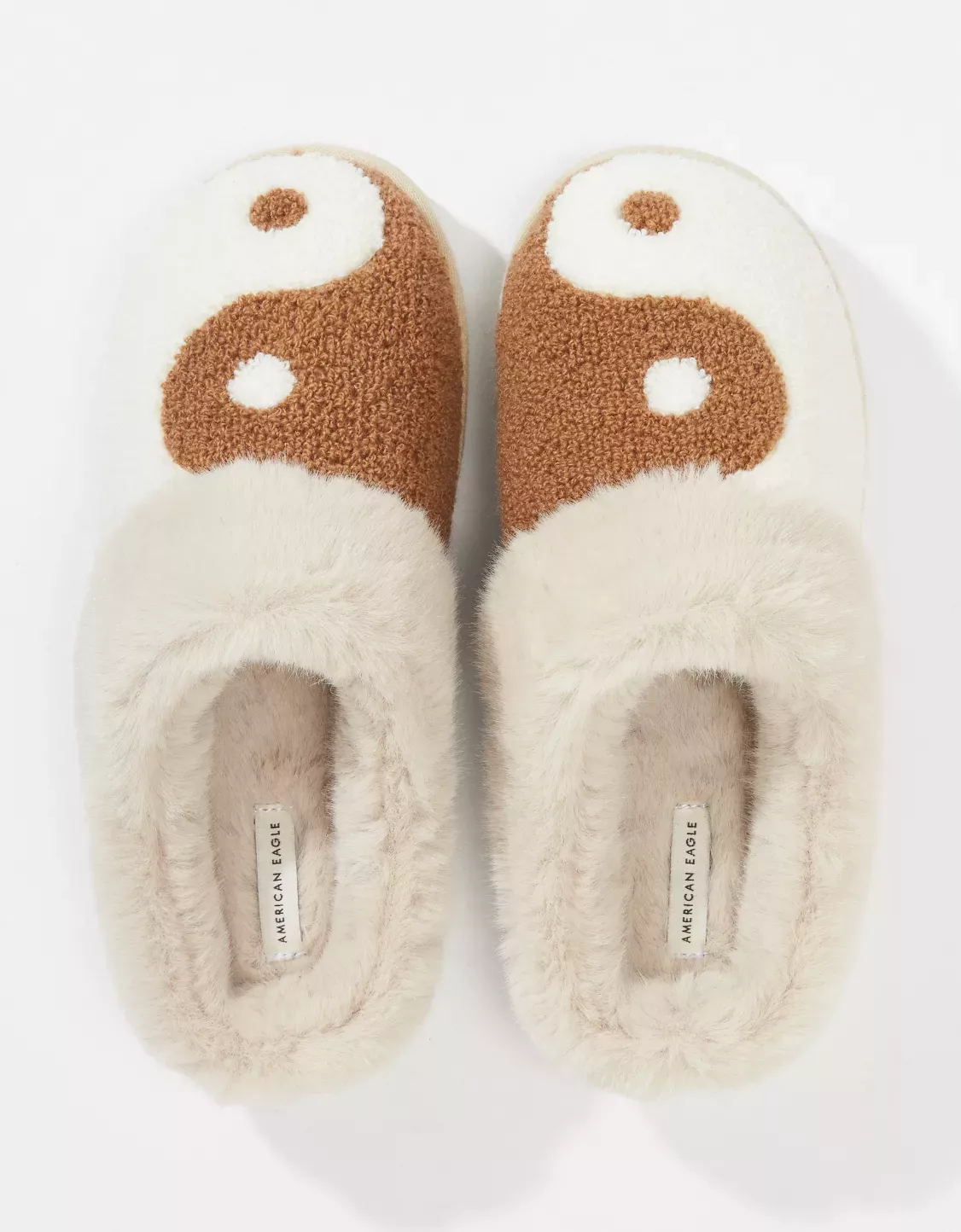 American eagle hot sale puffer slippers