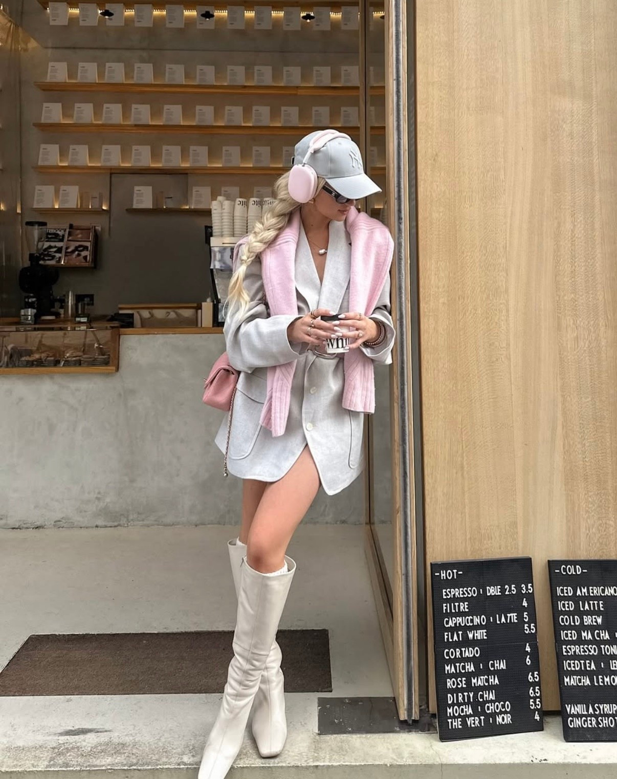 time to bring out the coats !! 🎀🧥❄️

fall style trends, autumn style trends, fall outfit ideas, fall outfit inspo, pink sweater, fall boots, fall to winter transition outfits, pink outfit, pink princess#LTKStyleTip

#LTKSeasonal #LTKootd