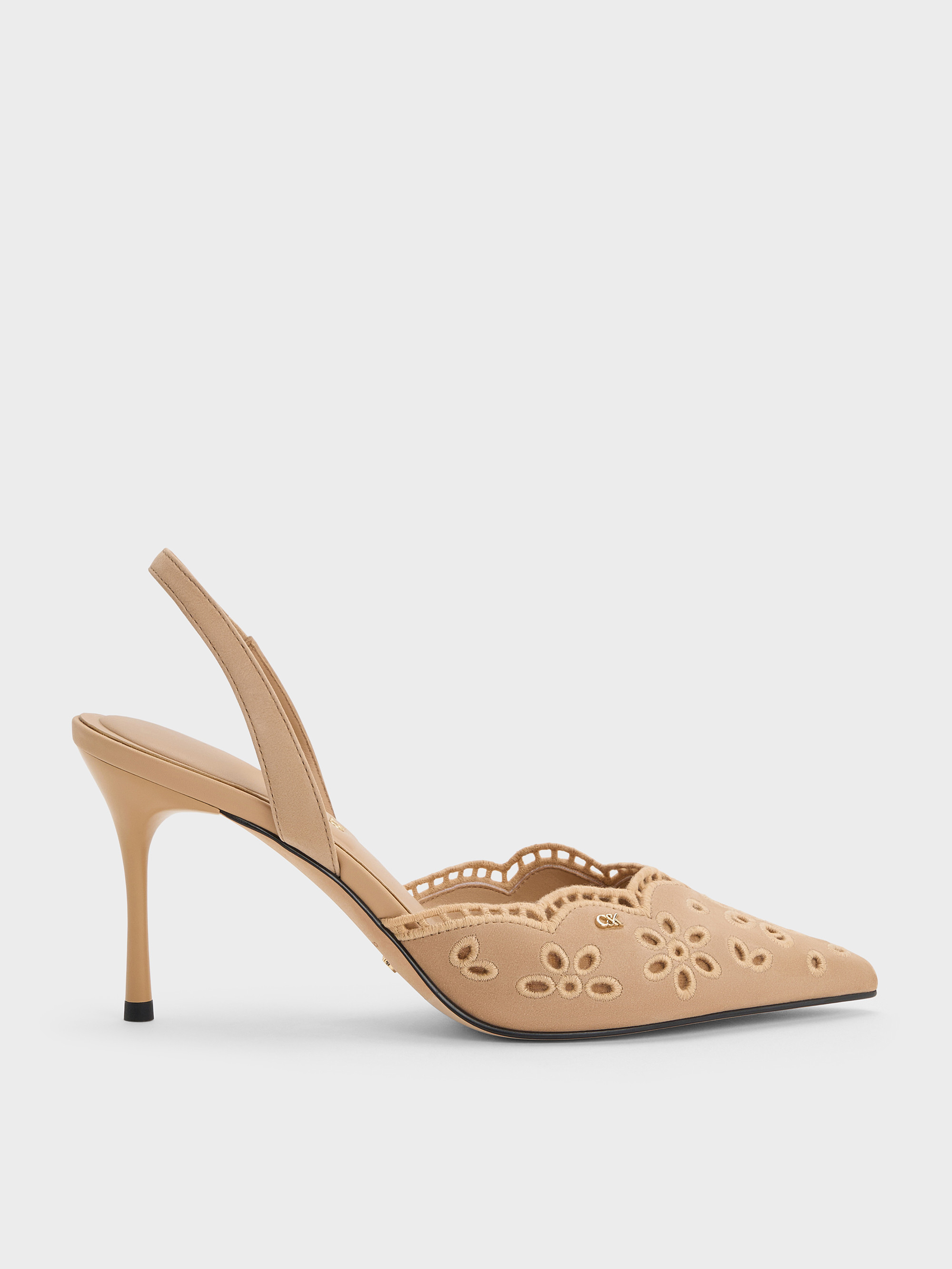 D\u00e9collet\u00e9 slingback a punta in pelle ricamata | CHARLES & KEITH | Charles & Keith EU