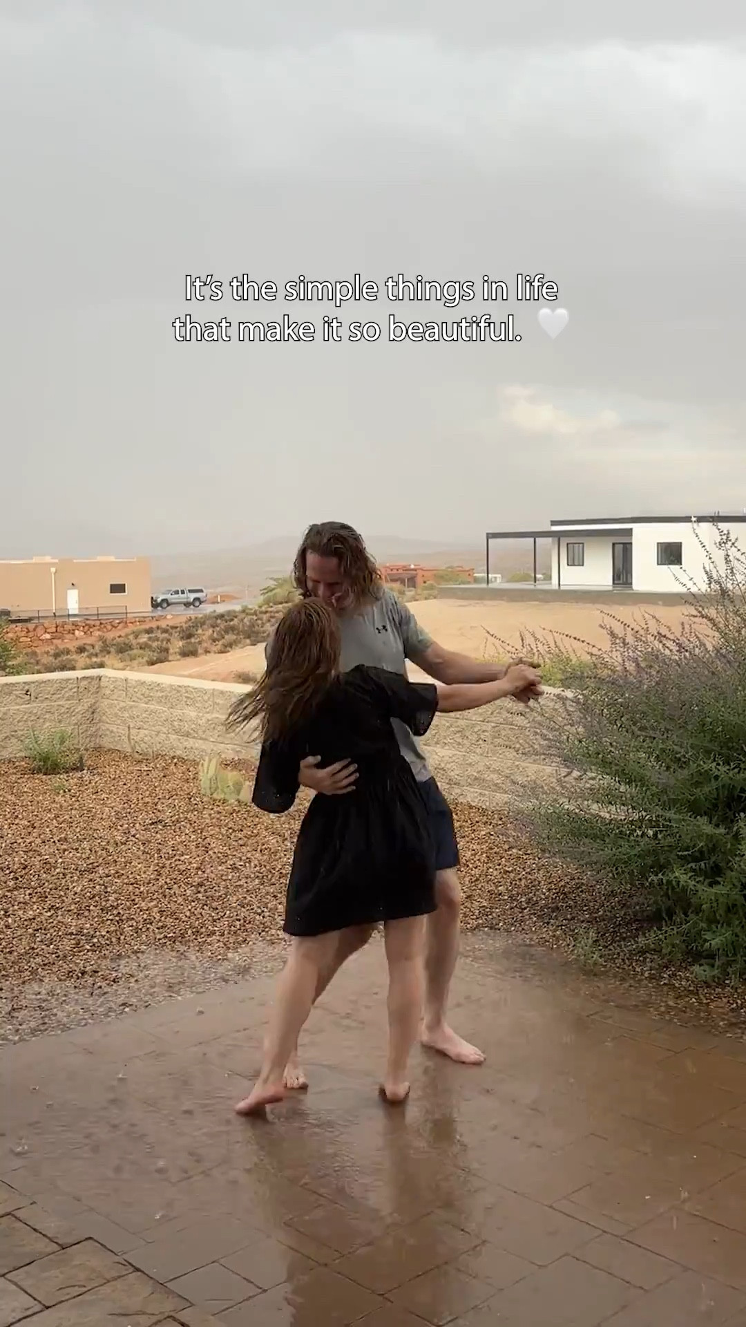 A swimsuit coverup that goes with everything!! 🥰