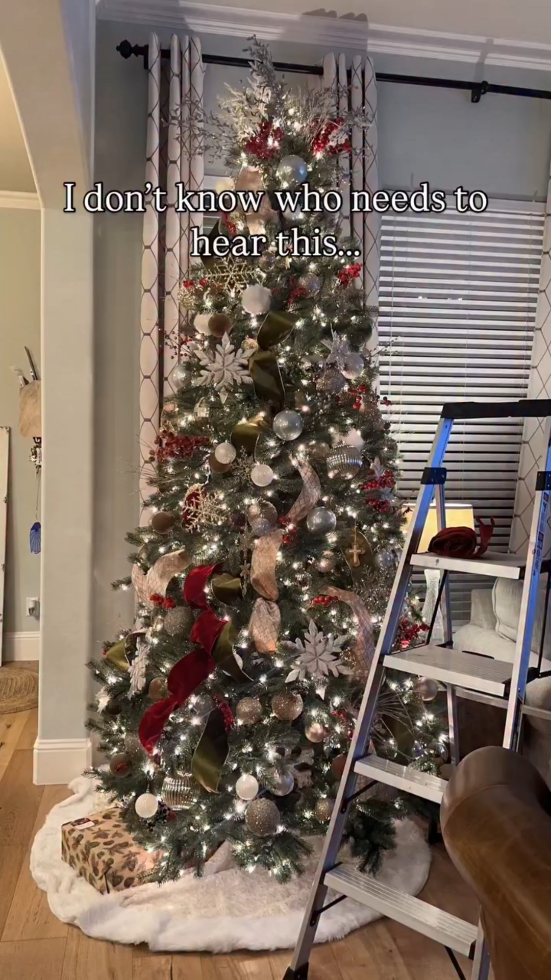 Just a friendly reminder….its almost the most wonderful time of the year!!! Who else is ready?! ❤️❤️