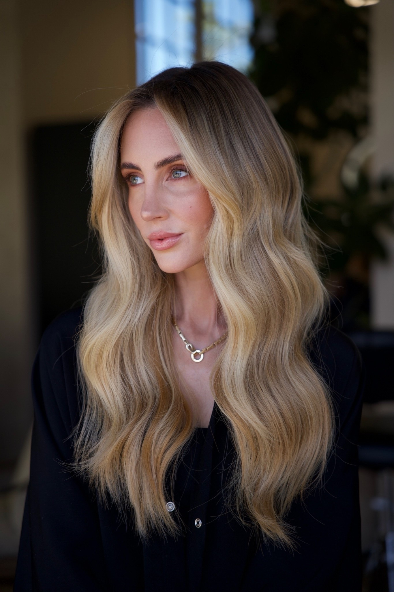 Emily’s Makeup Details 
Concealer: Shade 2 
Blush: Shade 8 and Mimi 
Bronzer: Shade 2 and Nude Bronze Light 
Brows: Taupe 
Highlight: Nudelight 
Lipliner: Iconic Nude 
Lipstick: Strawberry Glow 
Gloss: Aura