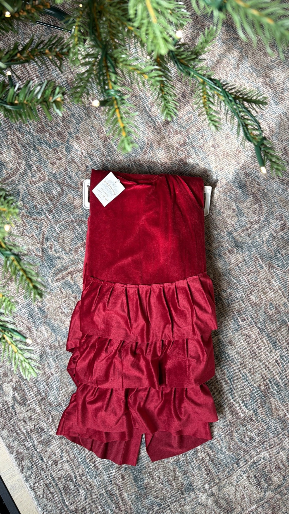 Wondershop tree skirts and collars are 40% off! 


#LTKSaleAlert #LTKHome #LTKHoliday