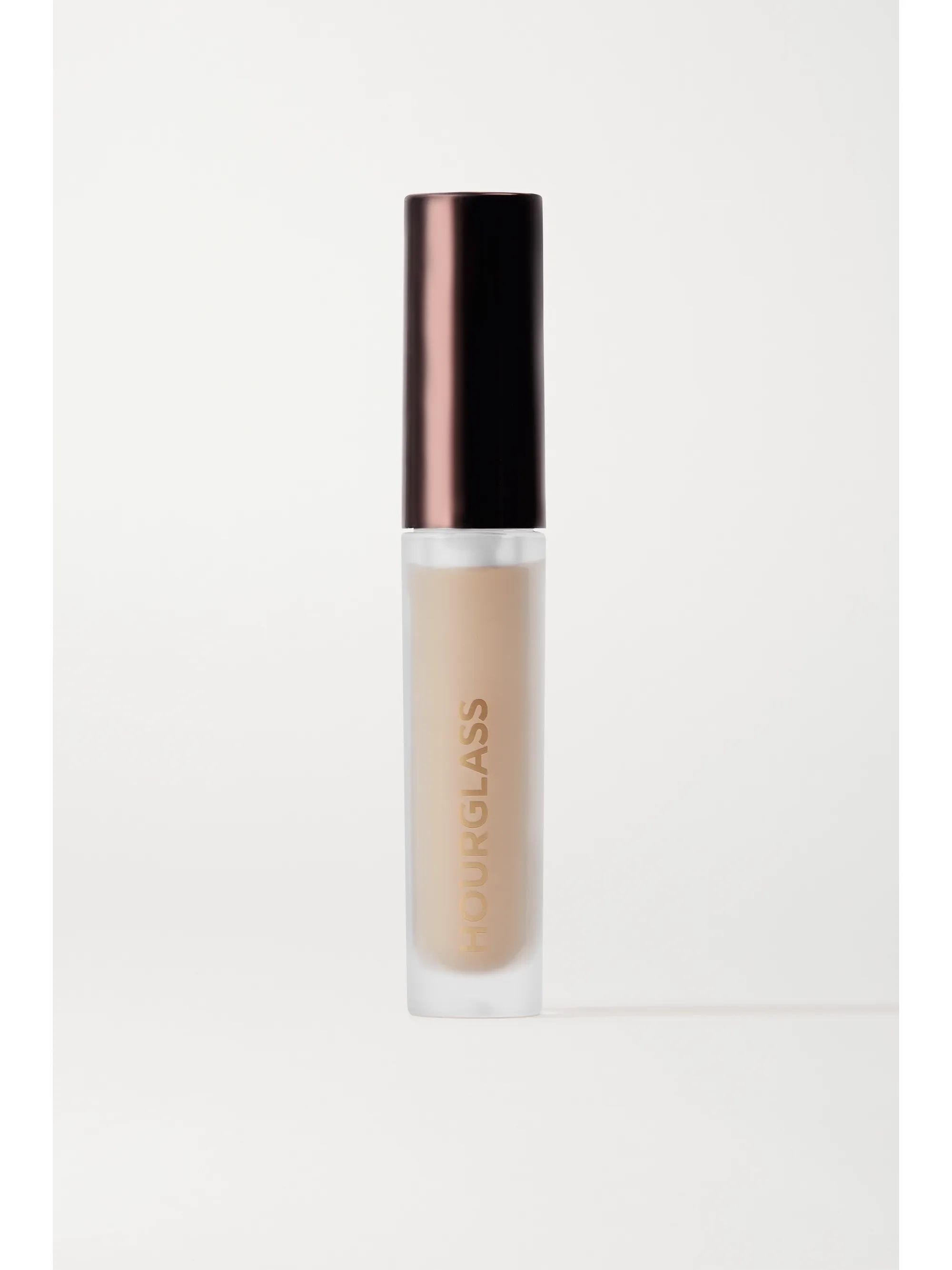 Neutral Vanish Airbrush Concealer - Fawn, 1.3ml | Hourglass | NET-A-PORTER | NET-A-PORTER (UK & EU)