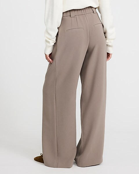 Signature Crepe High Waisted Relaxed Trouser | Express