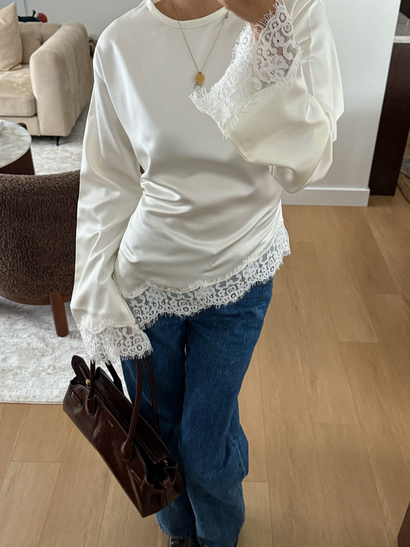 December home & me styling 🤎