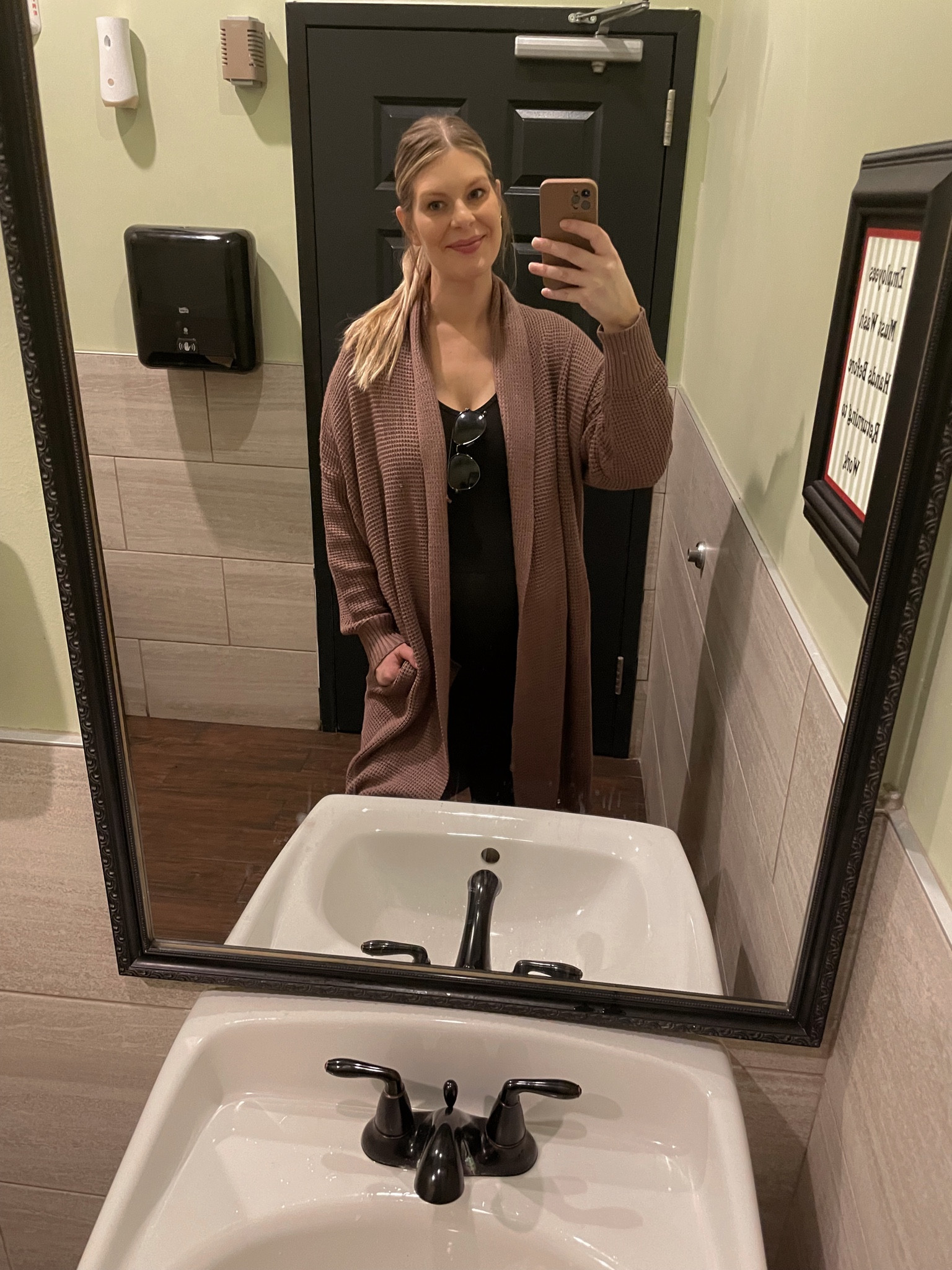 The BEST fall + winter cardigan!! Amazon strikes again!! 😍 I’m in love! If in between sizes, size down. Sooo many color options!! I’m wearing the khaki color in size large and it’s an oversized cozy fit. Makes the best gift!! 🎁 also linked a shorter length knit cardigan option! 

#LTKfindsunder50 #LTKGiftGuide #LTKsalealert