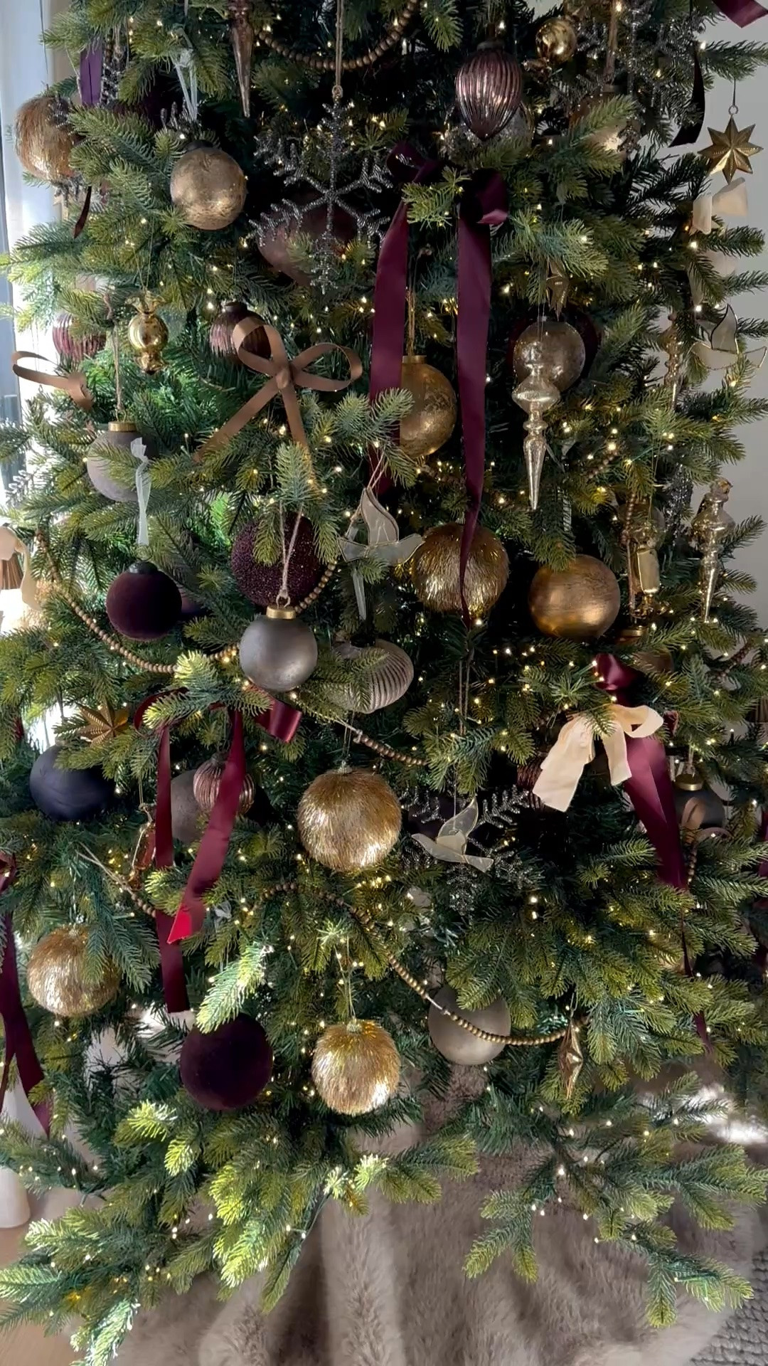My gorgeous bedroom tree!🎄

#LTKSeasonal #LTKHome