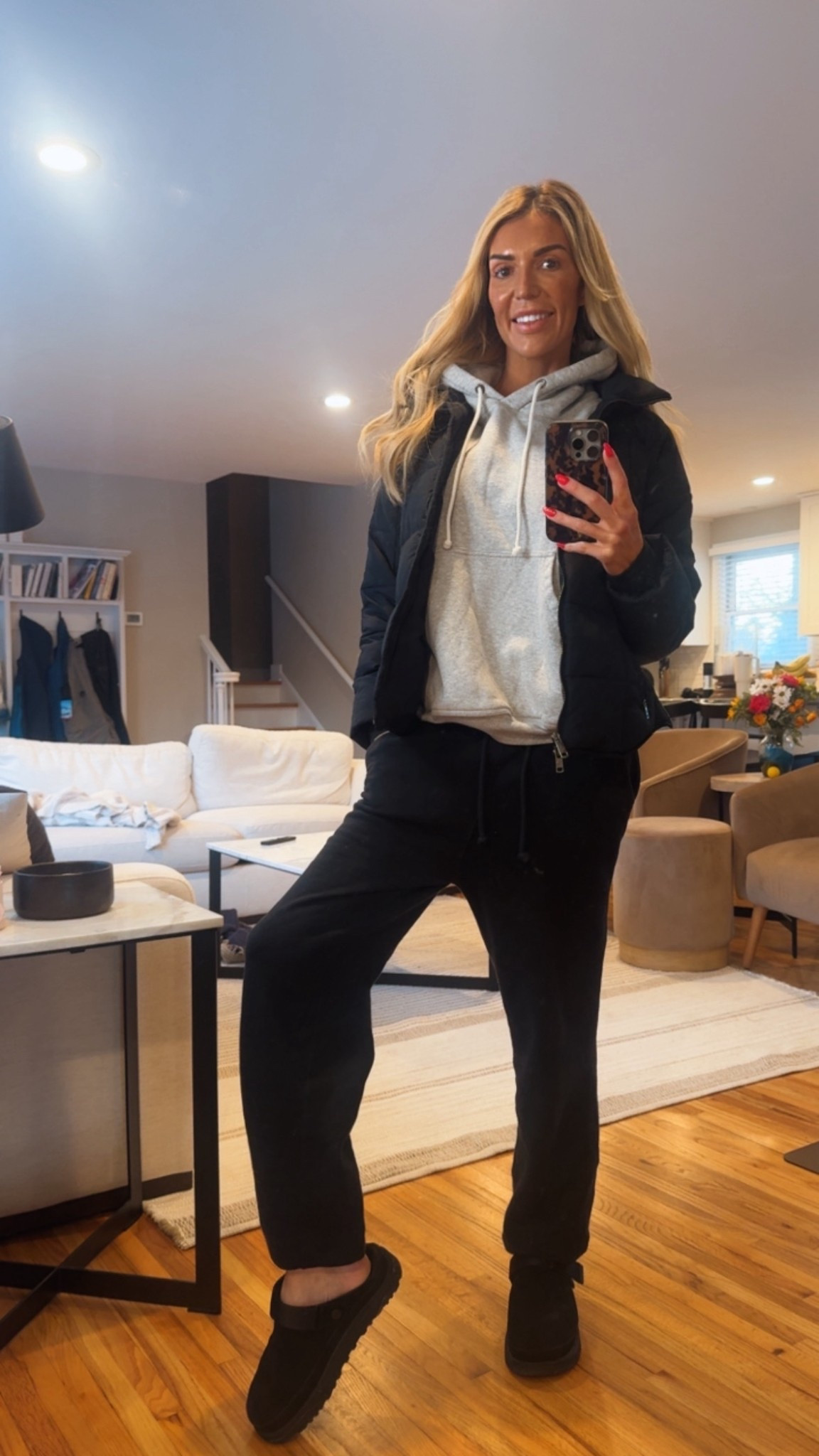 Carpool drop off casual morning feels

#LTKActive #LTKmomlife #LTKdayinmylife