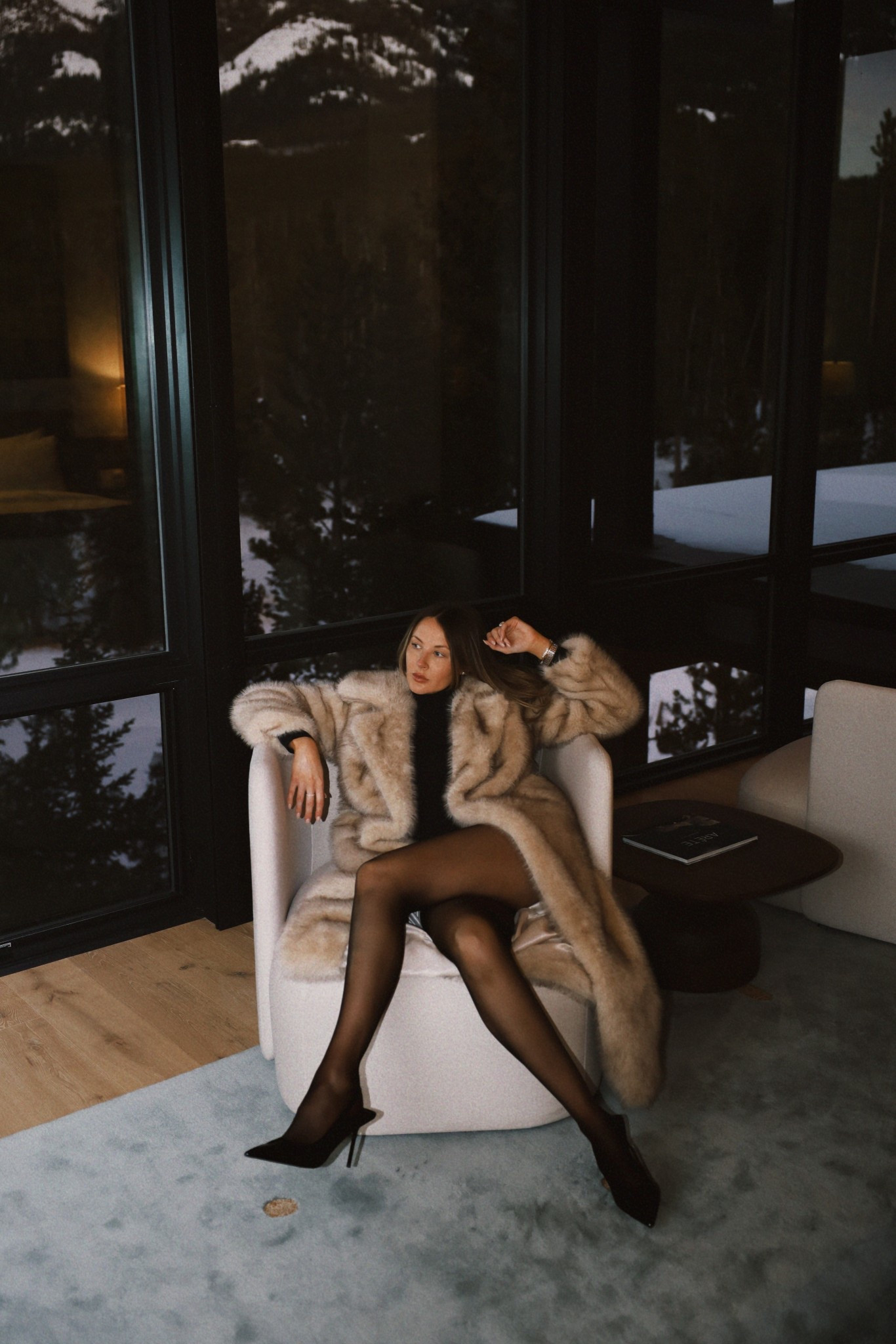Faux fur coat
Apres ski
Aspen
St moritz
Winter