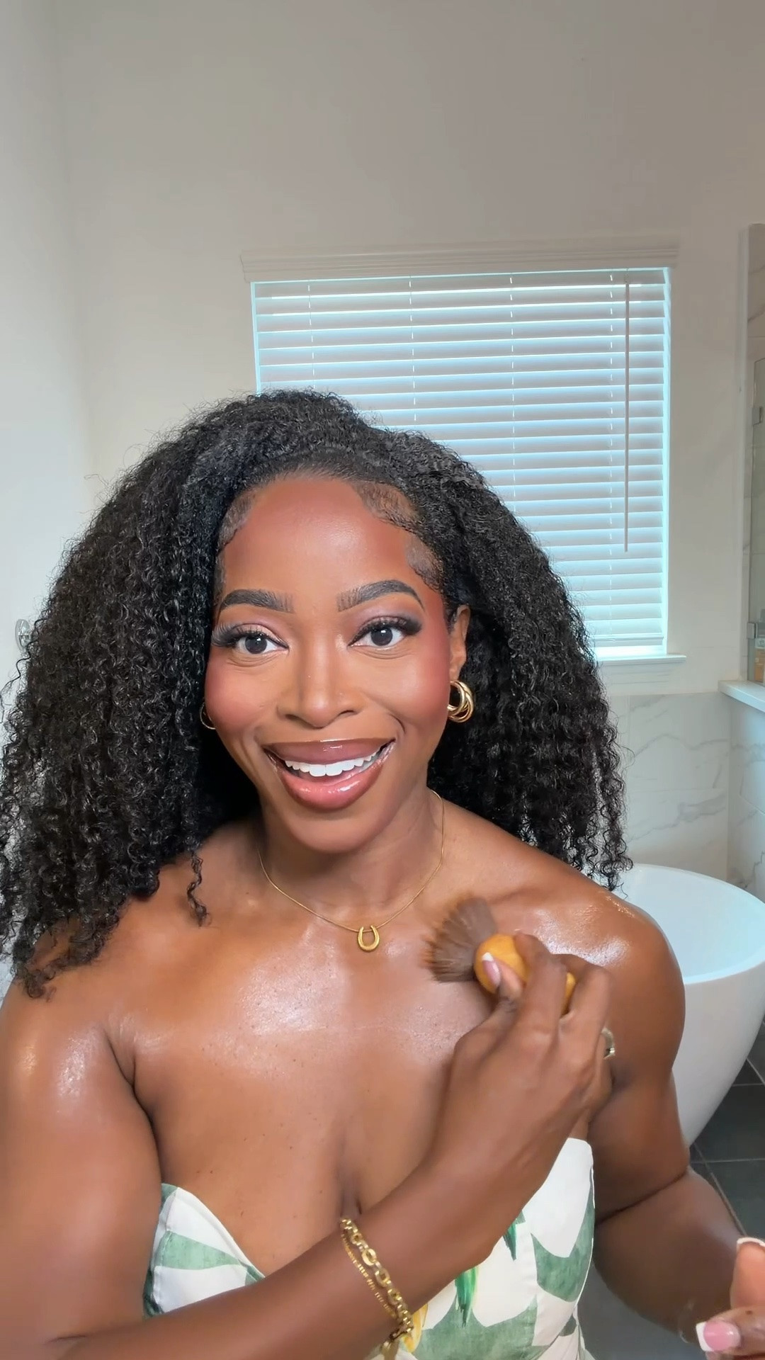 Shop my finishing touches video 🫶🏾 Vaseline sunlit glow body oil+ my lip favorite combo: Fenty beauty glow bomb in “fuschia flex & riri” along with nyx butter lip gloss in vanilla cream pie + my summer dress  💕💄

#LTKgrwm #LTKselfcare #LTKBeauty