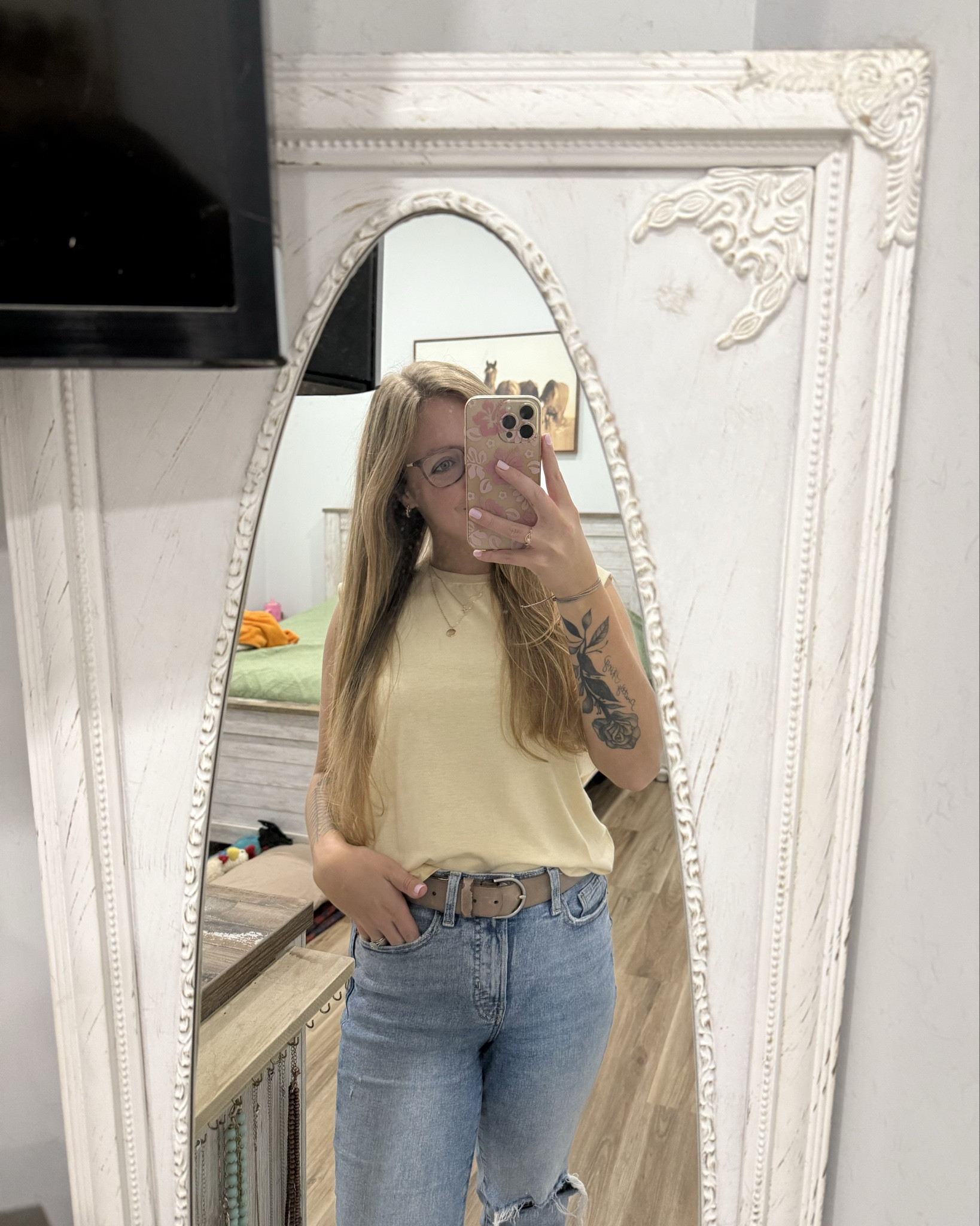 Love a simple yellow fit 💛

#LTKStyleTip #LTKFindsUnder50