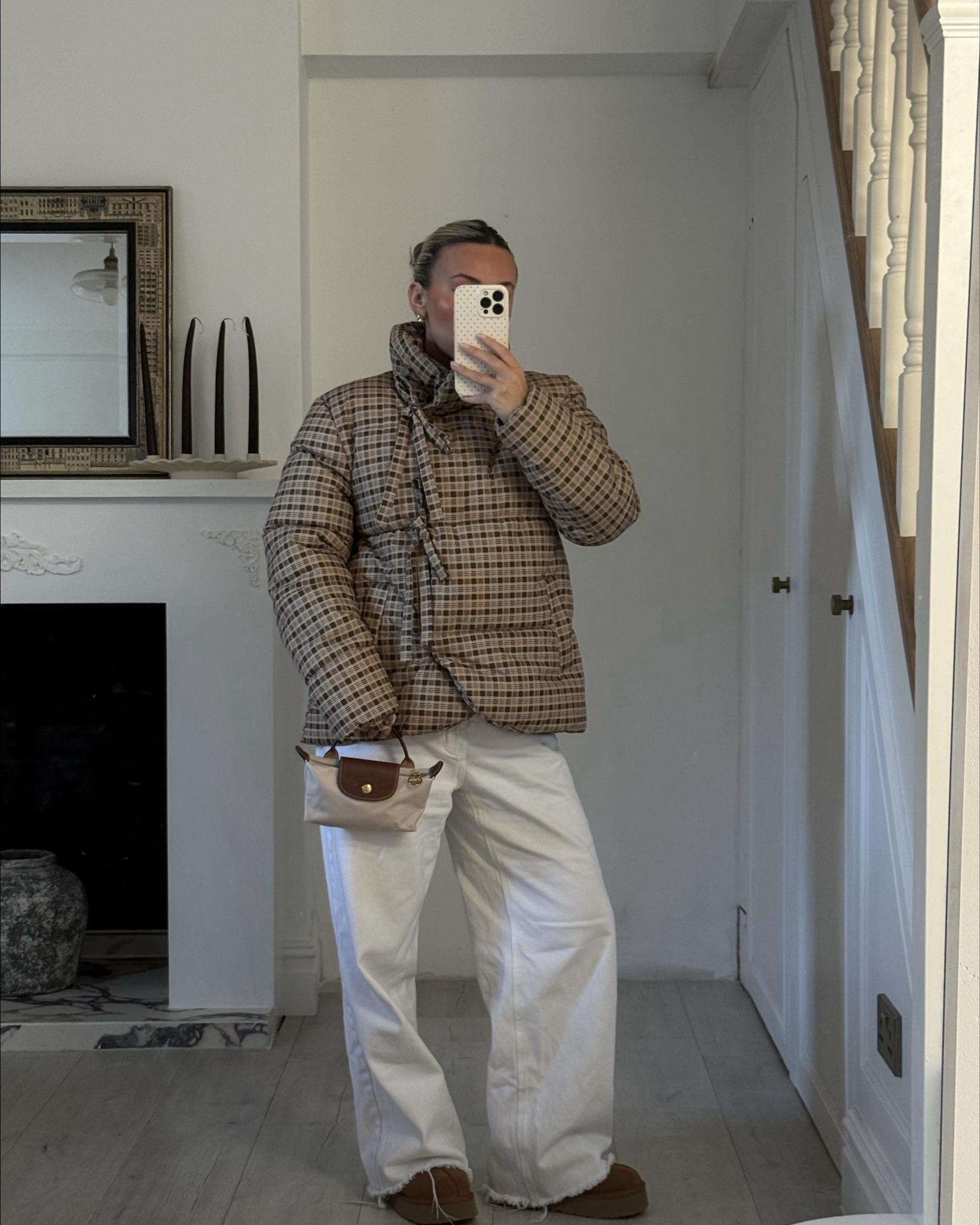 Puffer coat season is here and I’ve found the perfect asos printed buffer jacket. 

White trousers with check oversized puffer coat, platform ugg boots and longchamp mini bag. 

#LTKwinter #LTKuk #LTKstyletip