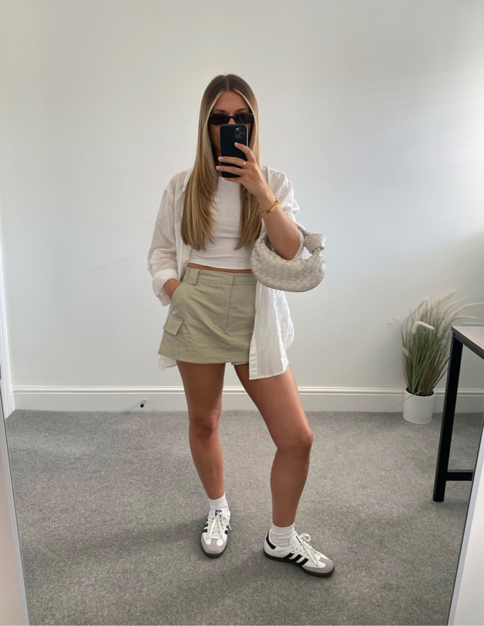 Late summer outfit 🫶🏼

Cargo skort, vest top, white linen shirt, samba trainers and bottega bag. 



#LTKSeasonal #LTKeurope #LTKstyletip