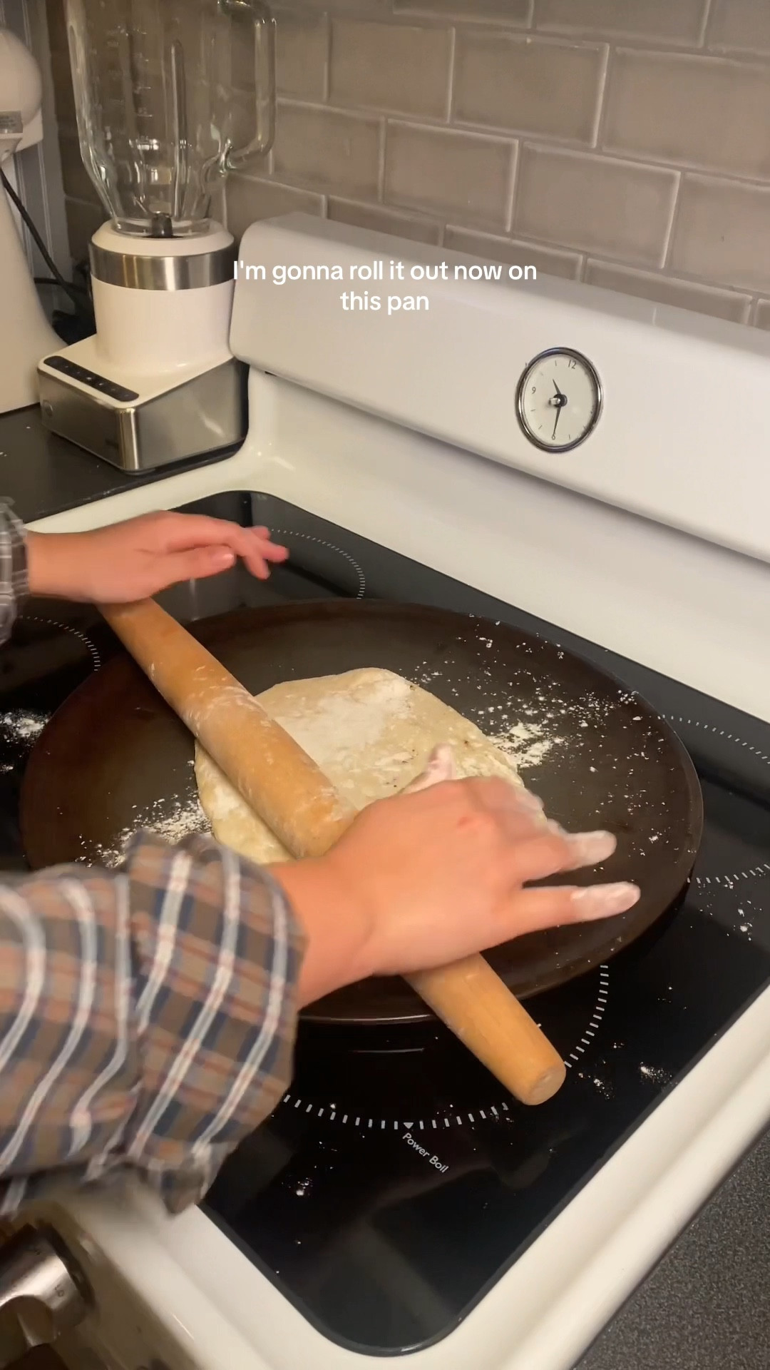 HOMEMADE PIZZA PT.2 🍕🫶🏻

#LTKfindsunder50 #LTKhome #LTKVideo