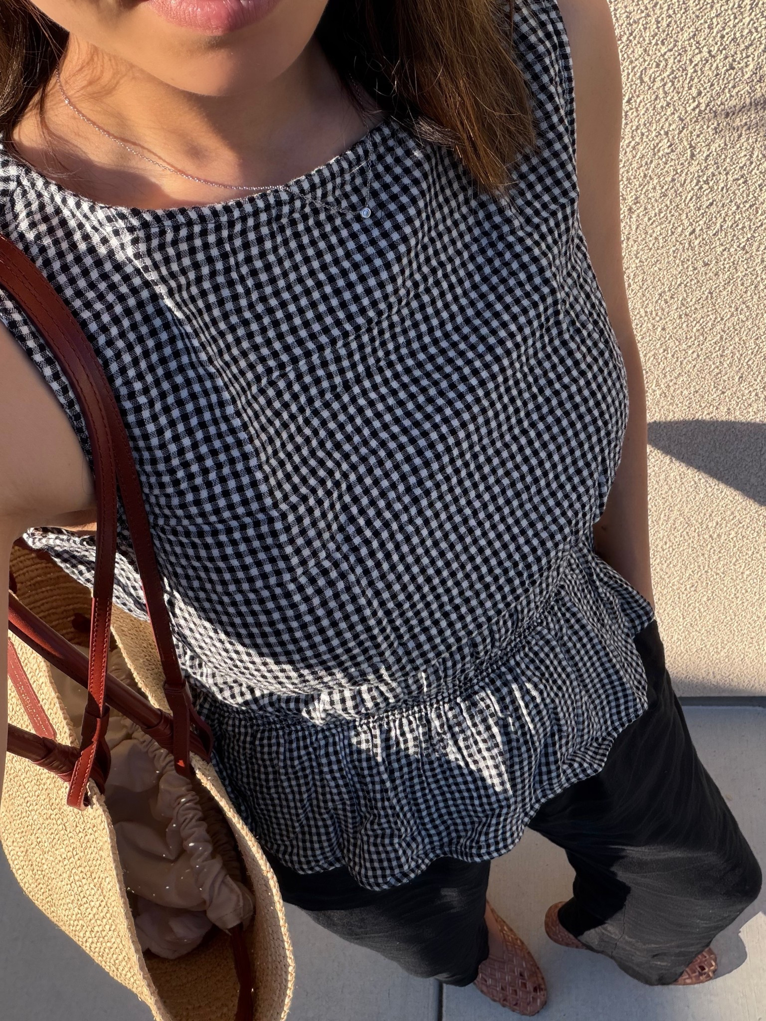 Heat wave outfit for hot temps ☀️ 

This gap top is so comfy & lightweight! Good coverage, breathable and a cute mom top. 100% cotton. 

BR linen pants xs petite 

Summer spring outfit/ easy mom outfit / comfy casual chic 

#LTKootd