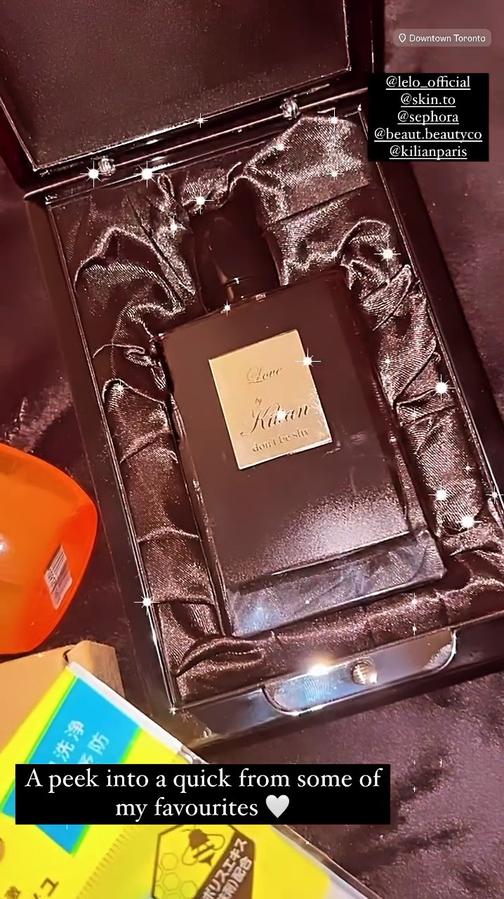 My Personal Go To’s 🖤 

A sneak peak into some of my favourite products, ranging from Korean skincare, Sephora picks & more! Everything from skin tools, fragrance, skincare & more! Make sure to check my ‘Beauty’ collection for more of my favourites!💫

#LTKbeauty #LTKVideo #LTKfindsunder100