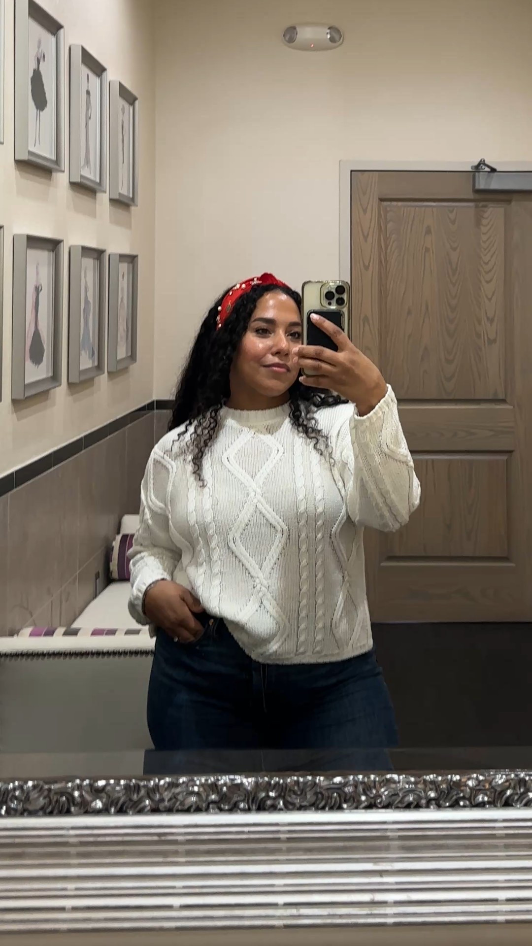 Casual Holiday Mom Look ✨🫶🏽🎄ready to run after my toddler looking cute and festive 🤗

#LTKHoliday #LTKMidsize #LTKmomlife