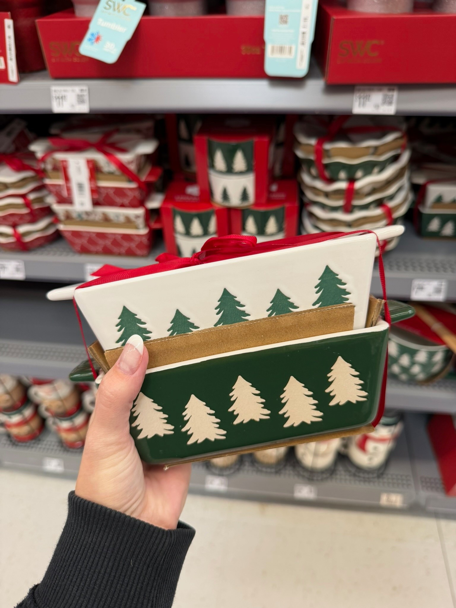 Add some new Christmas pieces - so affordable @Walmart.🎄

//
Christmas bakeware
Christmas serving pieces 


#LTKHome #LTKHoliday #LTKfoodie