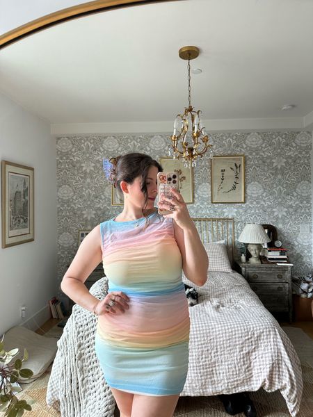 Love this body con pastel rainbow dress part of Abercrombie’s pride collection size m currently on sale use code dressfest

#LTKFindsUnder50 #LTKSaleAlert #LTKMidsize