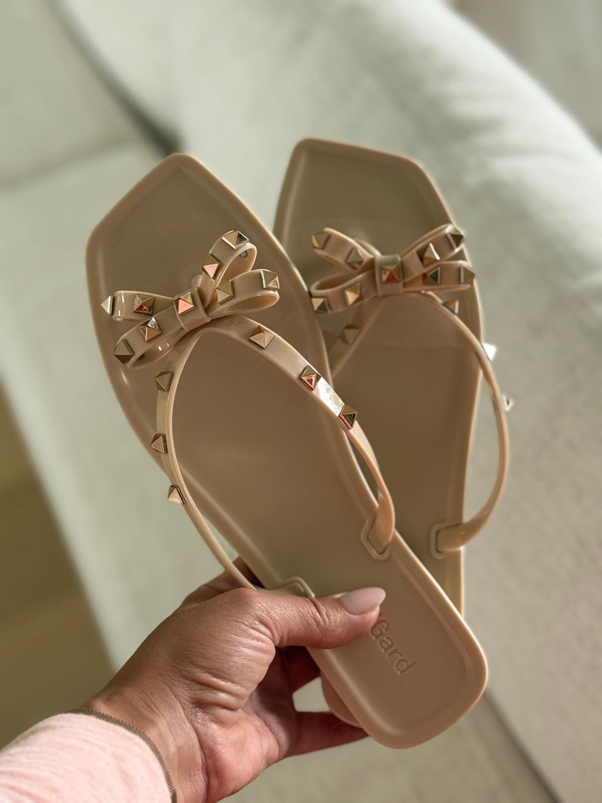 My super cute new Amazon sandals are a great designer lookalike.
@Amazon 

 #LTKU #LTKSaleAlert #LTKBeauty
