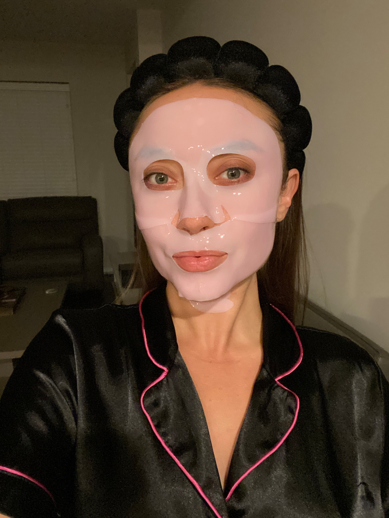 looking absolutely crazy with this face mask for hydrated skin ! 

#LTKFindsUnder50 #LTKBeauty #LTKFindsUnder100