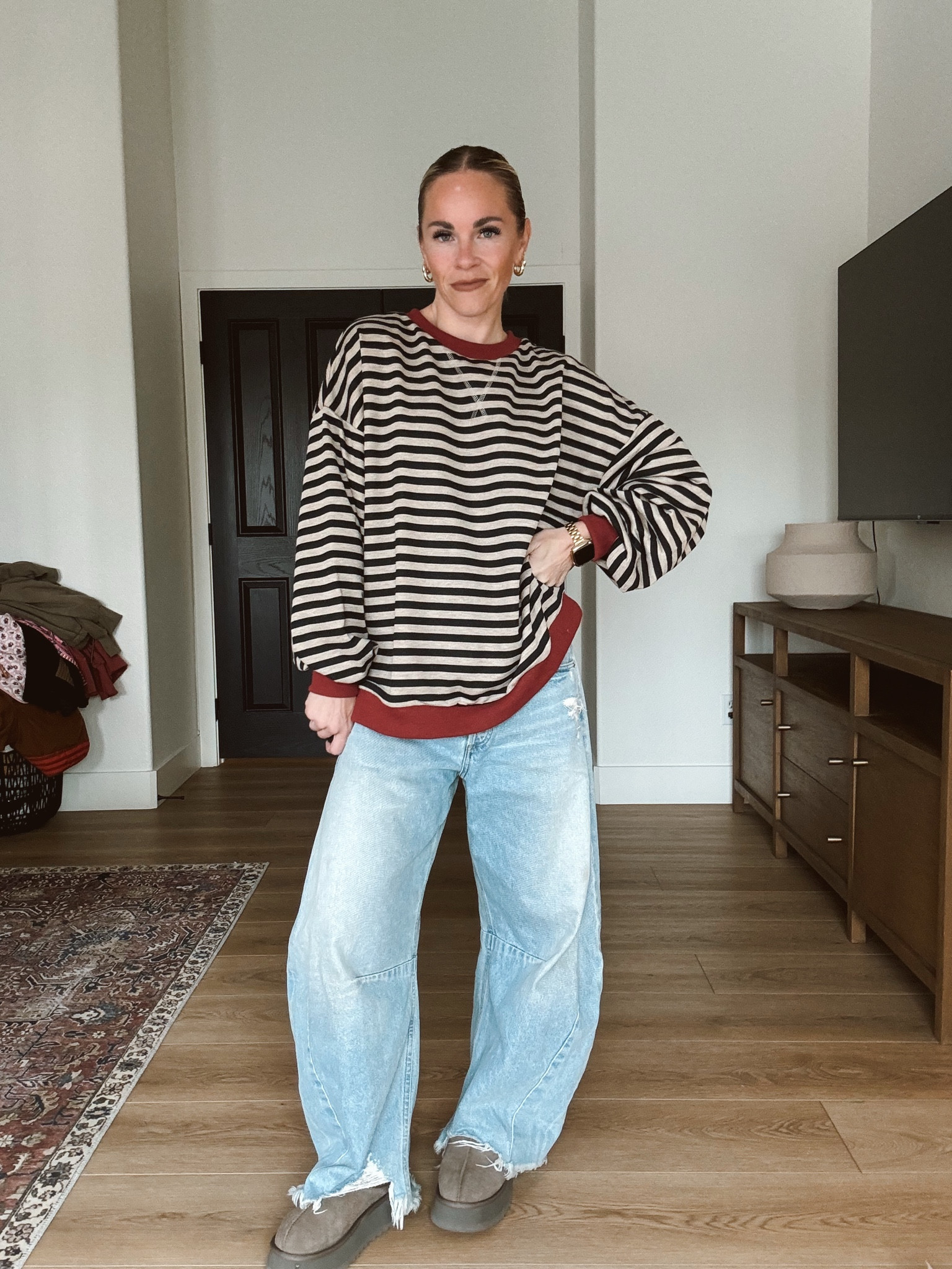 I love the colors of this top so much, it’s perfect for fall and winter!

Fall style, Amazon fashion, Amazon outfits 

#LTKFindsUnder50 #LTKFindsUnder100