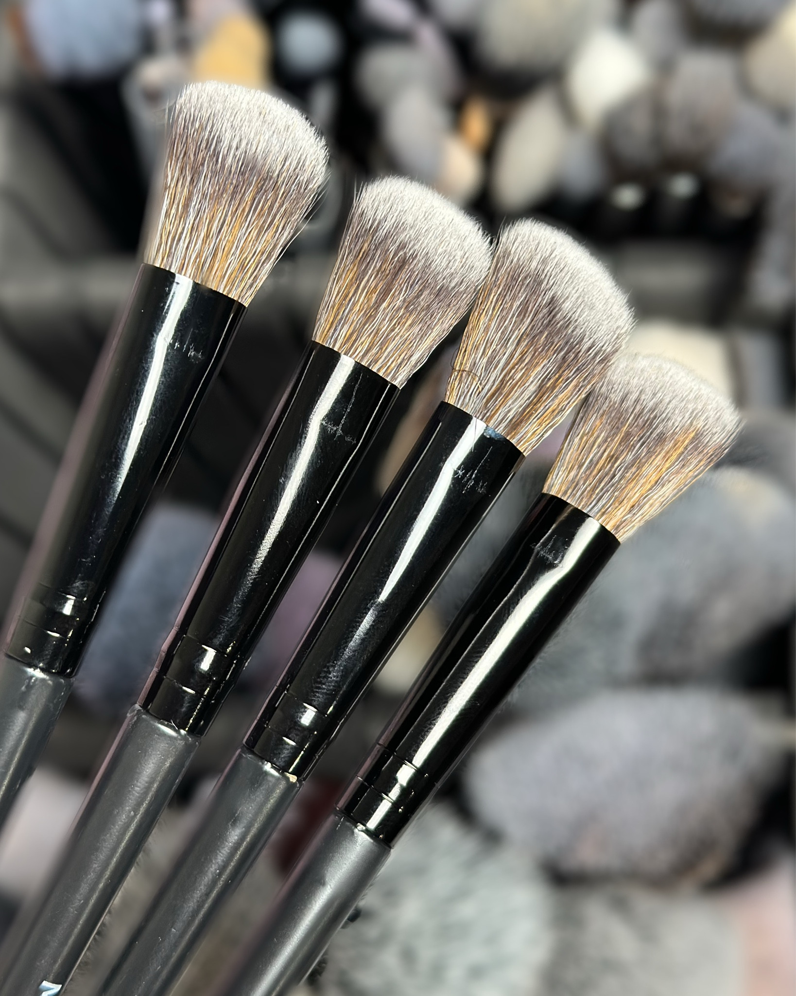 MUA APPROVED. love these concealer brushes perfect for blending under eye area. Not to mention it's a 5pc set and they are super soft #muamakeupfinds #makeupbrushes