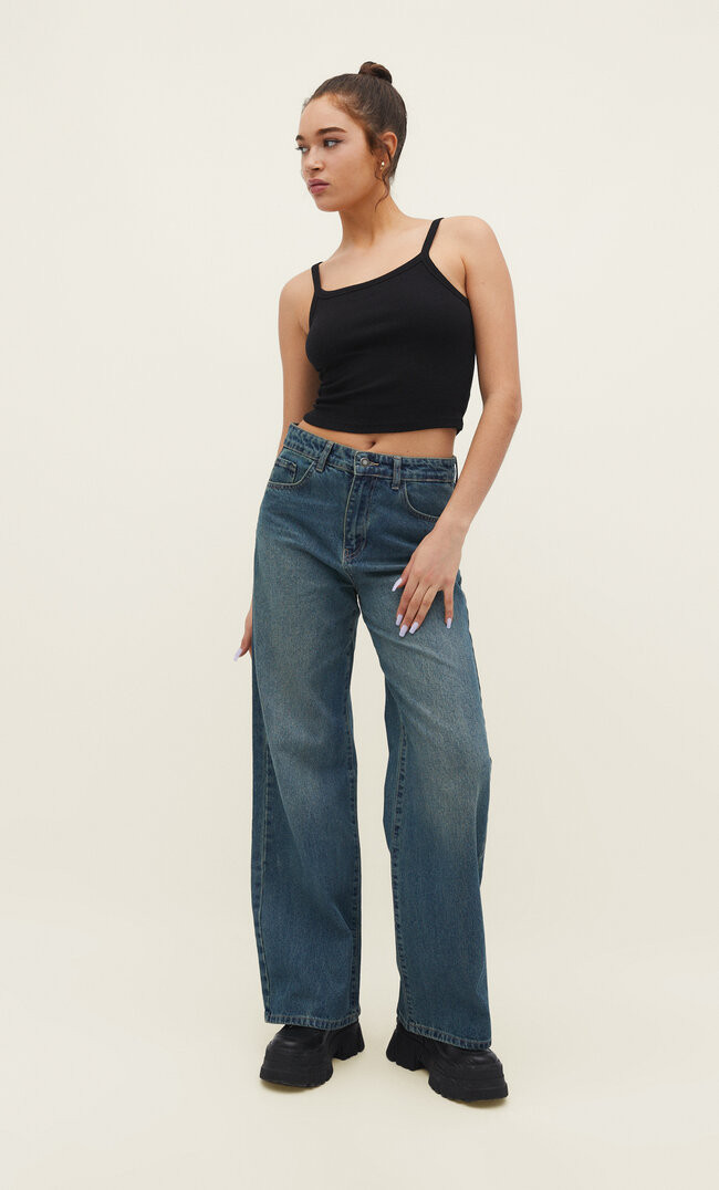 Basic short waistcoat | Stradivarius (UK)