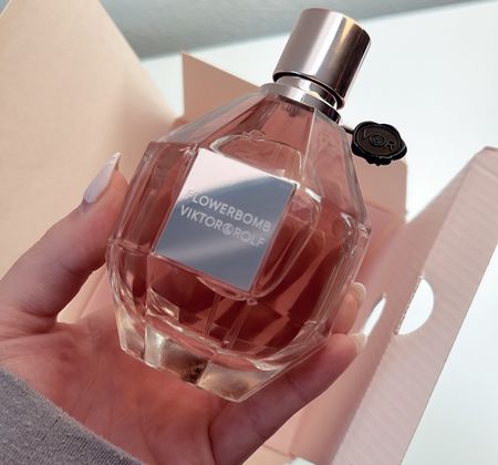 FLOWERBOMB💓 The iconic, floral and vanilla perfume blends beautiful notes of delicate jasmine and sweet vanilla.

#LTKGiftGuide #LTKbeauty #LTKfindsunder100